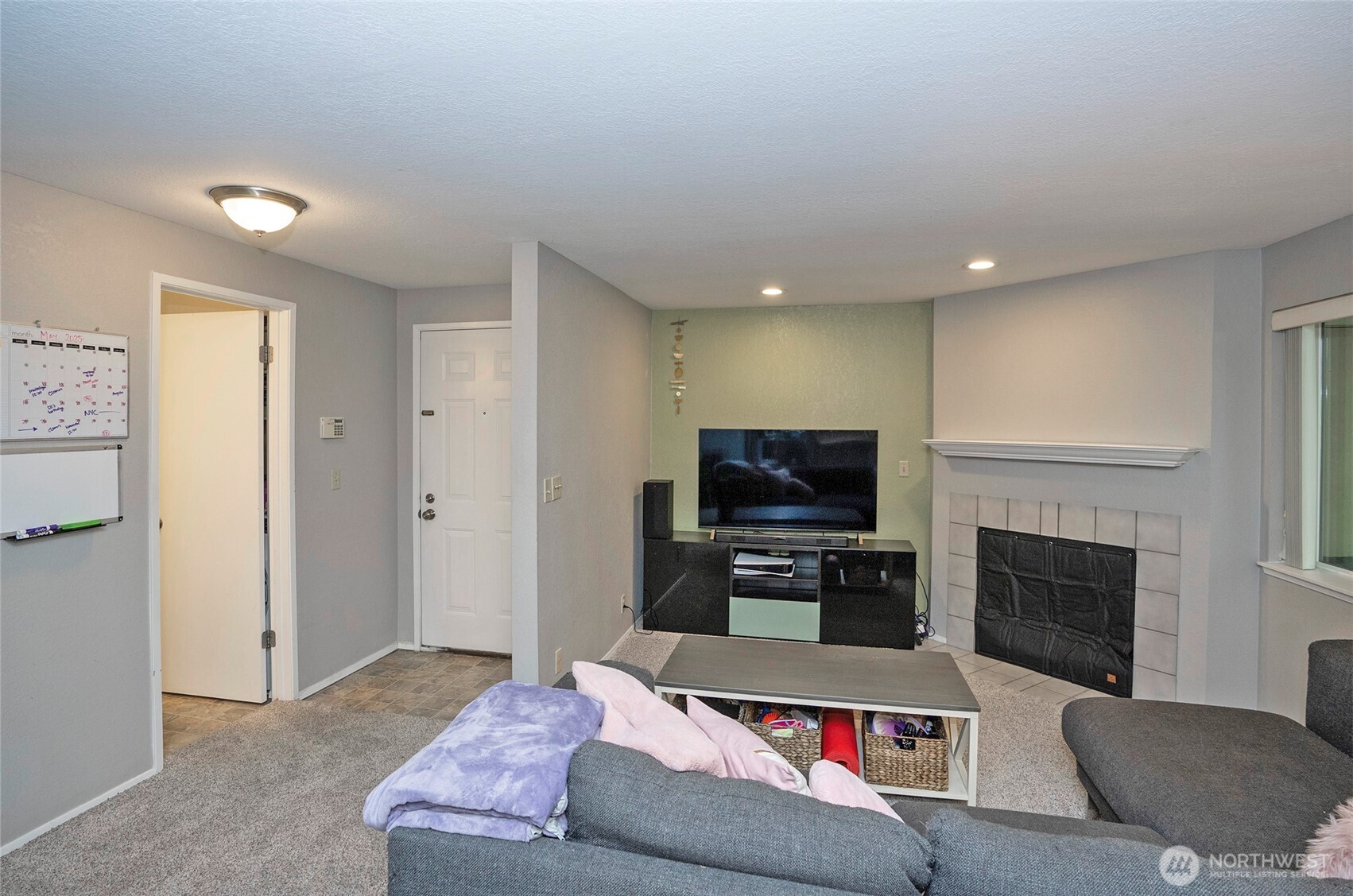 4231 NE 5th Street Unit: E201