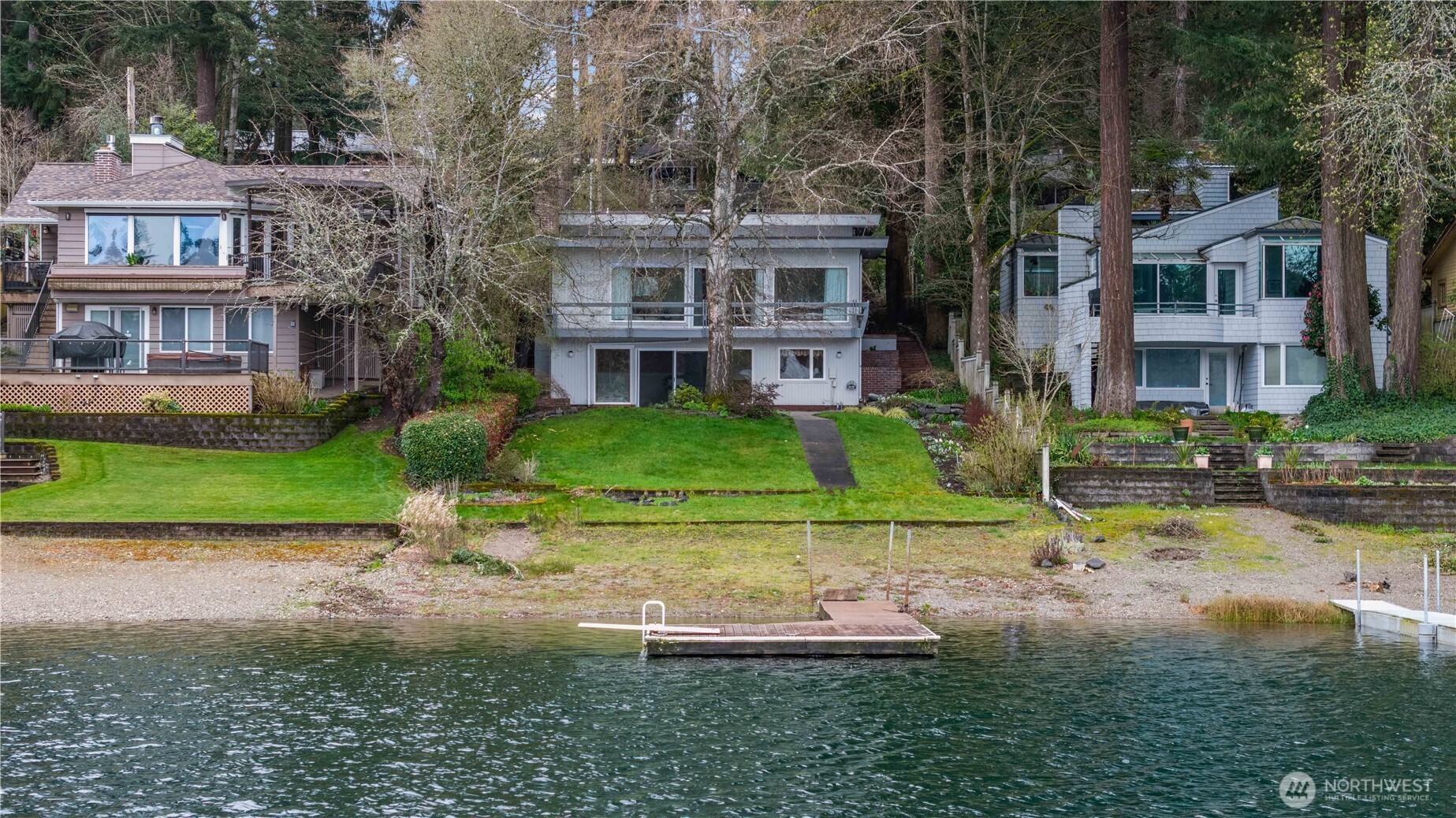 180 Lake Louise Drive SW