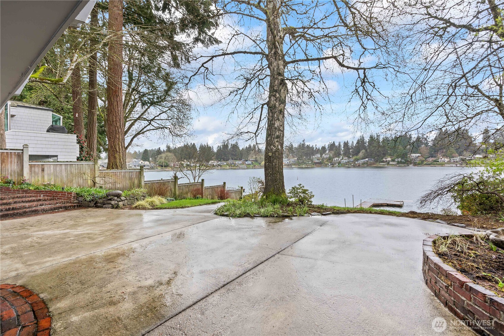 180 Lake Louise Drive SW