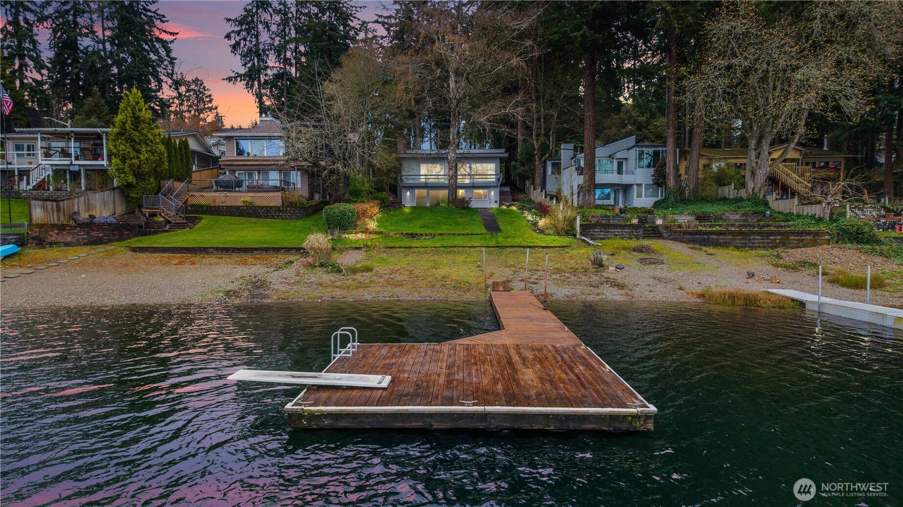 180 Lake Louise Drive SW