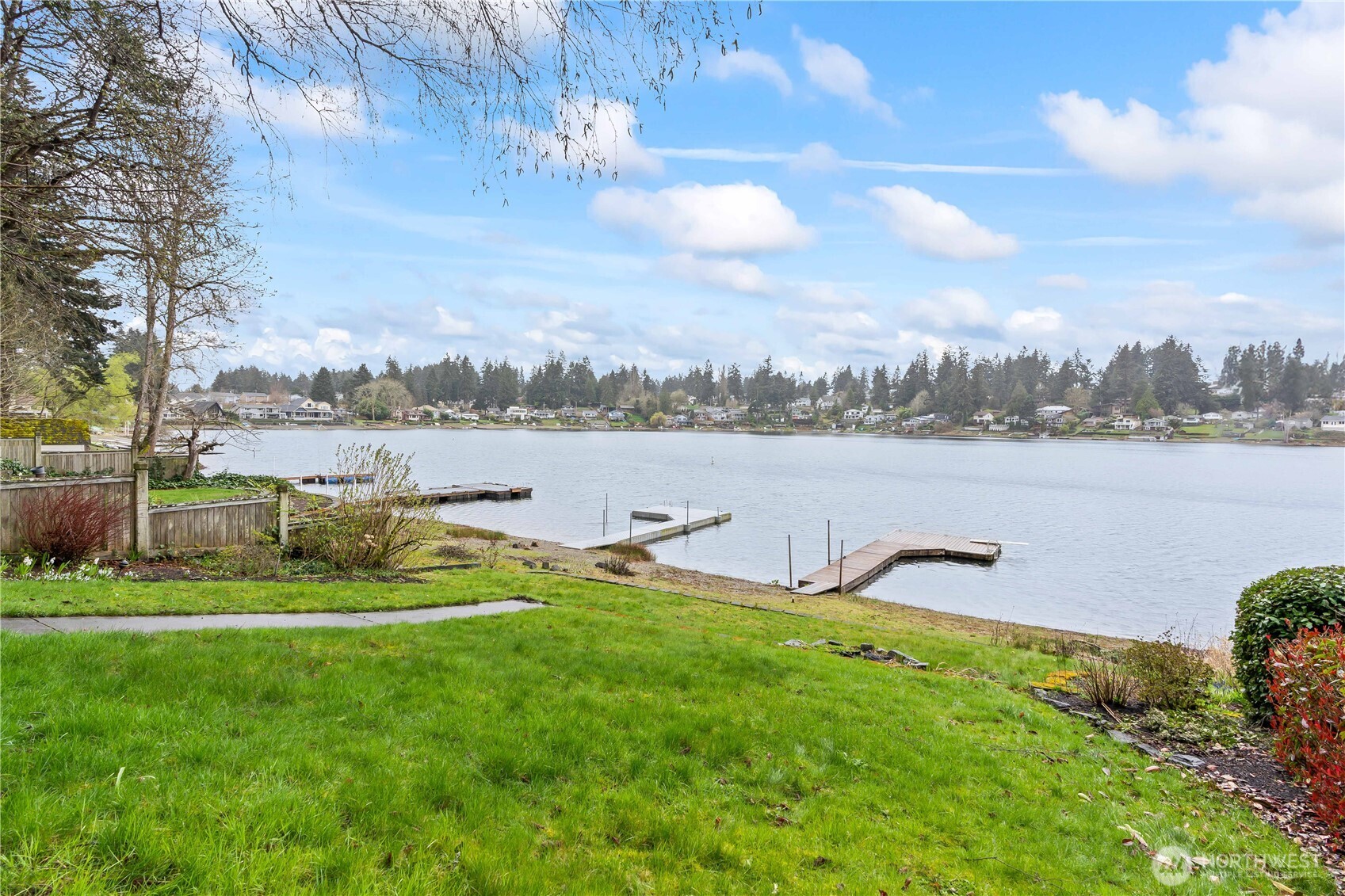 180 Lake Louise Drive SW