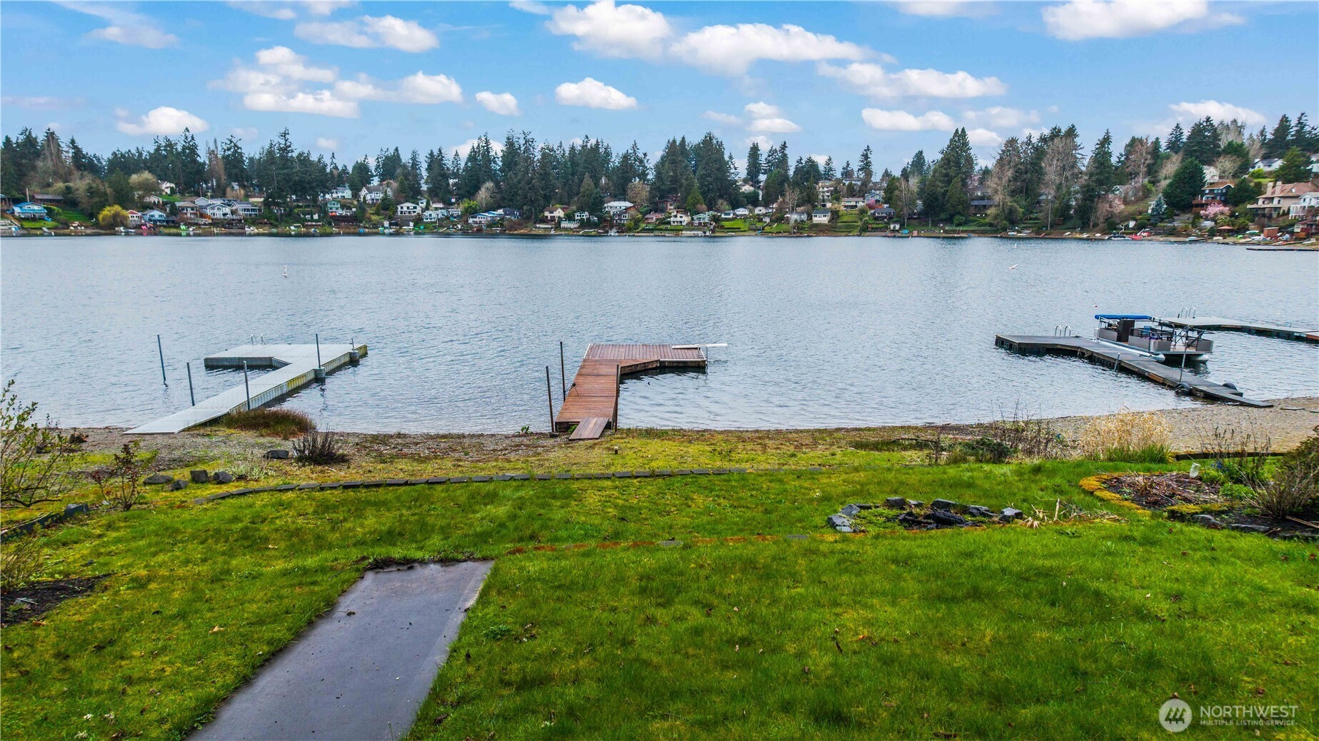 180 Lake Louise Drive SW