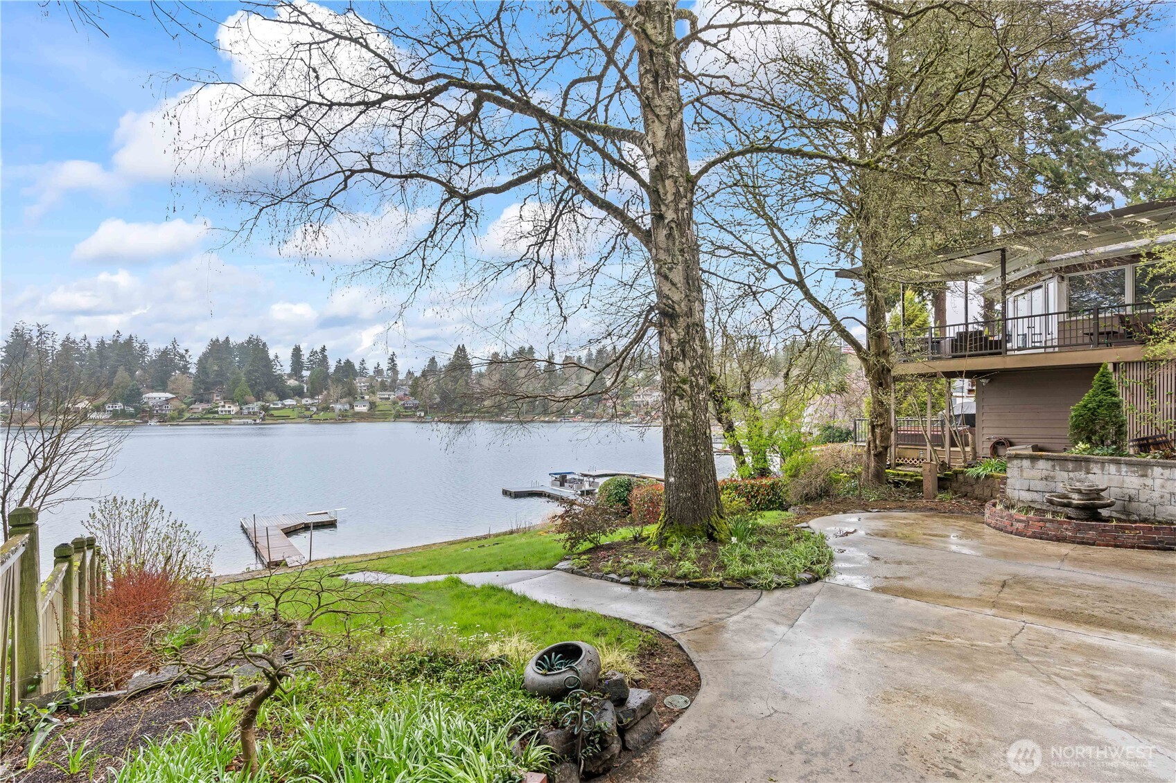 180 Lake Louise Drive SW