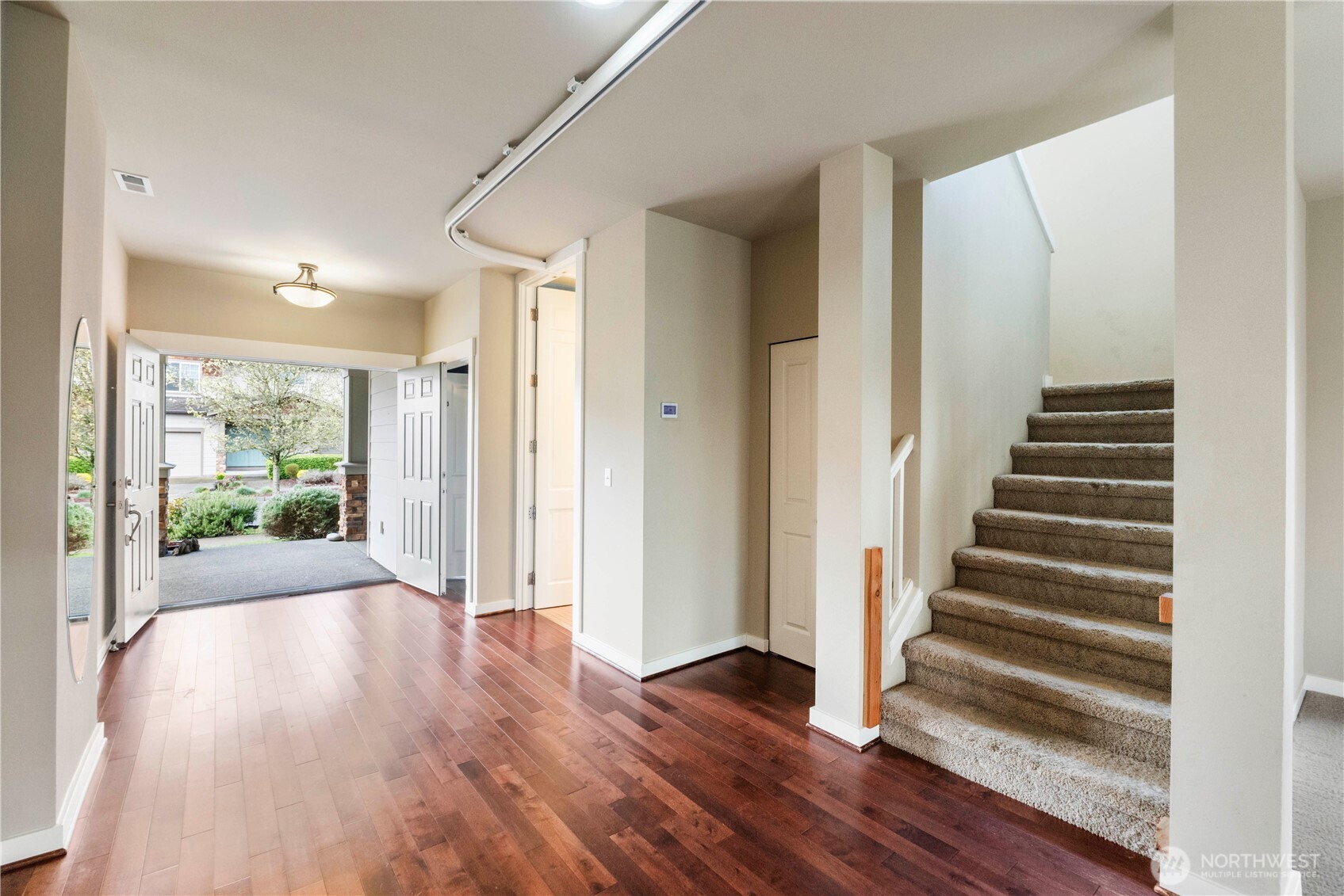 6326 Stuart Place SE