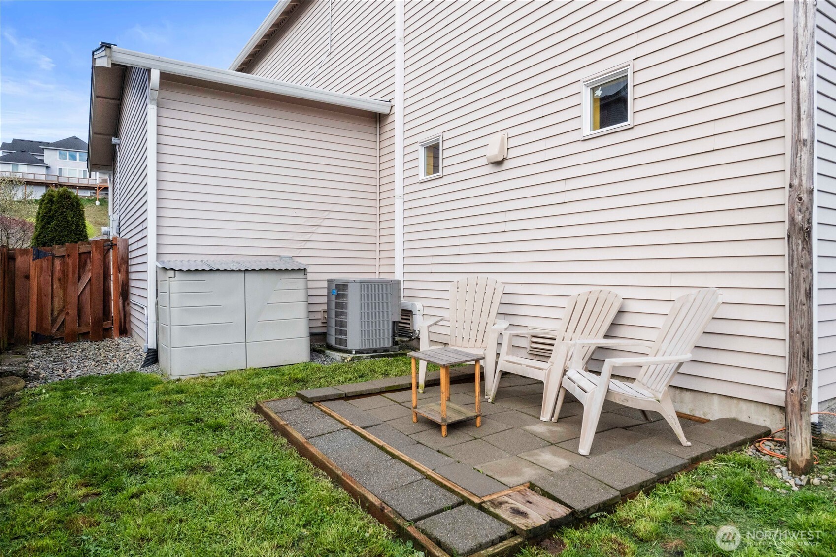 6326 Stuart Place SE