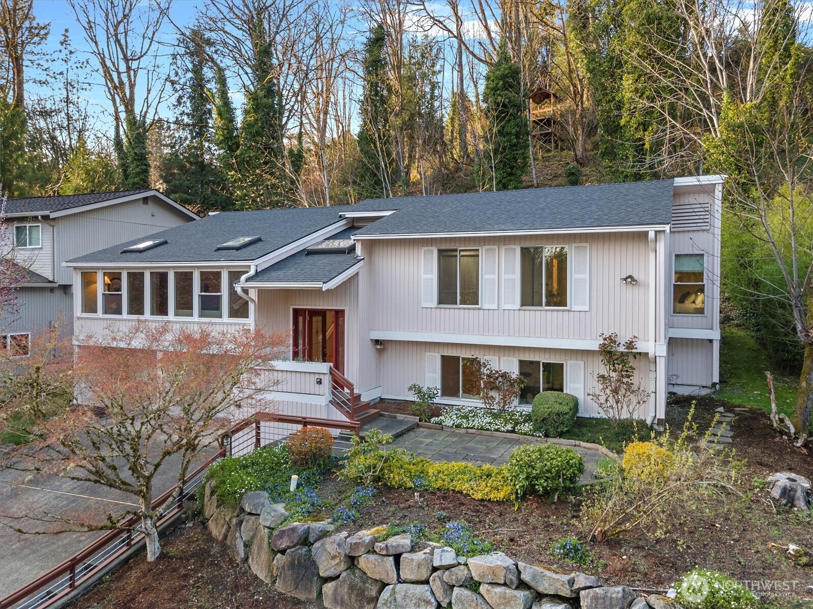5255 Highland Drive