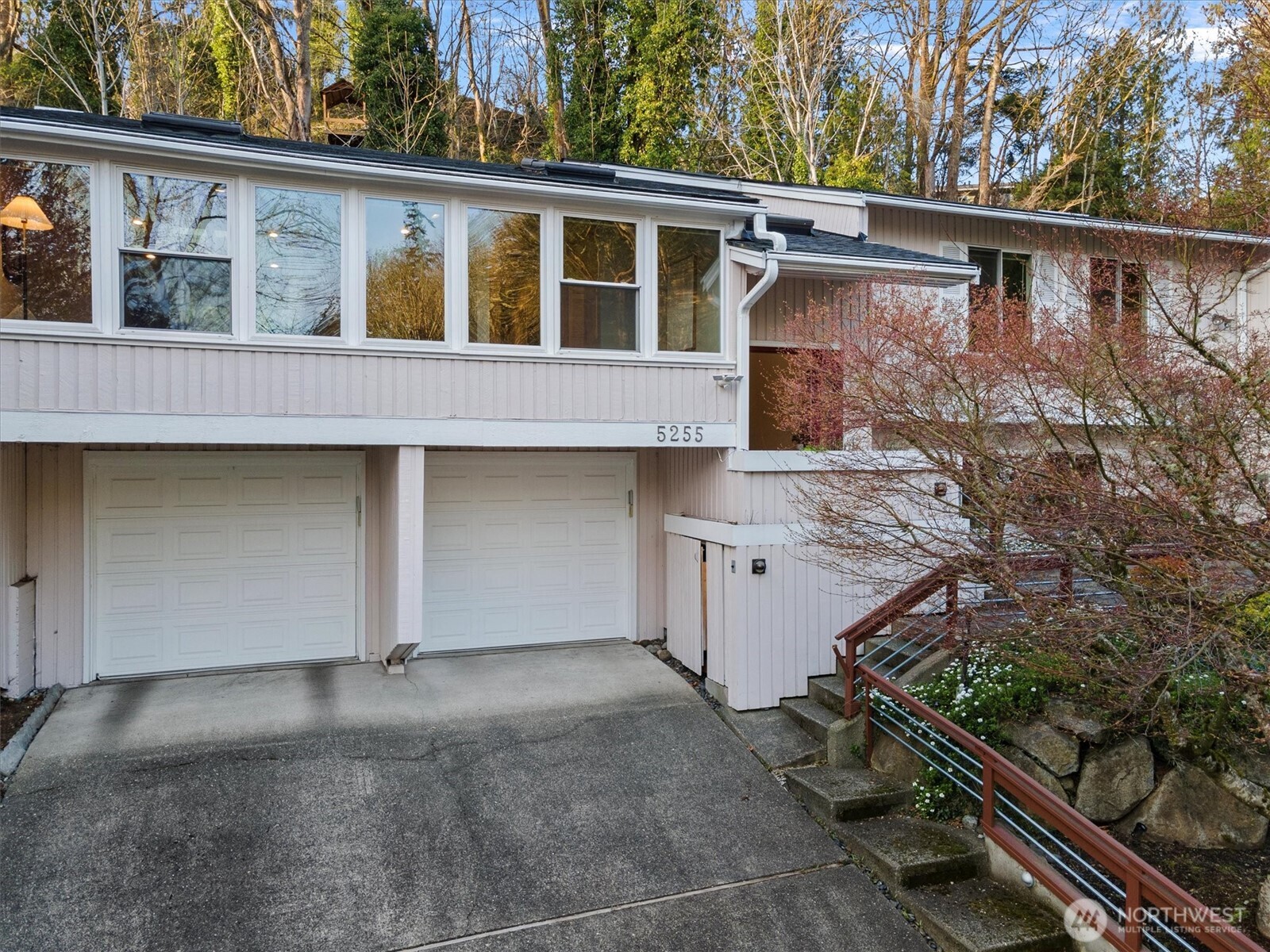 5255 Highland Drive
