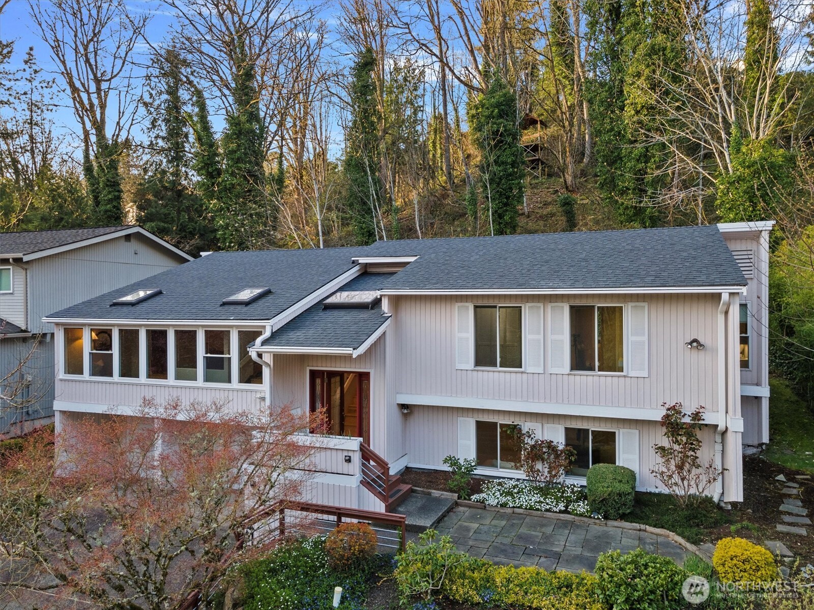 5255 Highland Drive