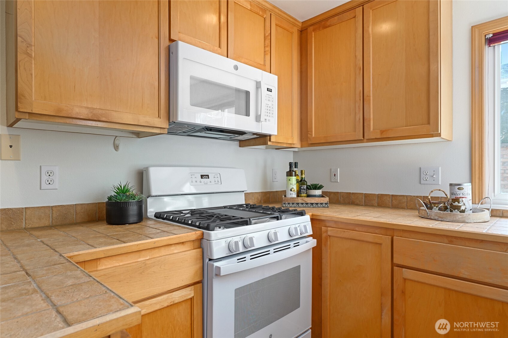 9307 Linden Avenue N Unit: B