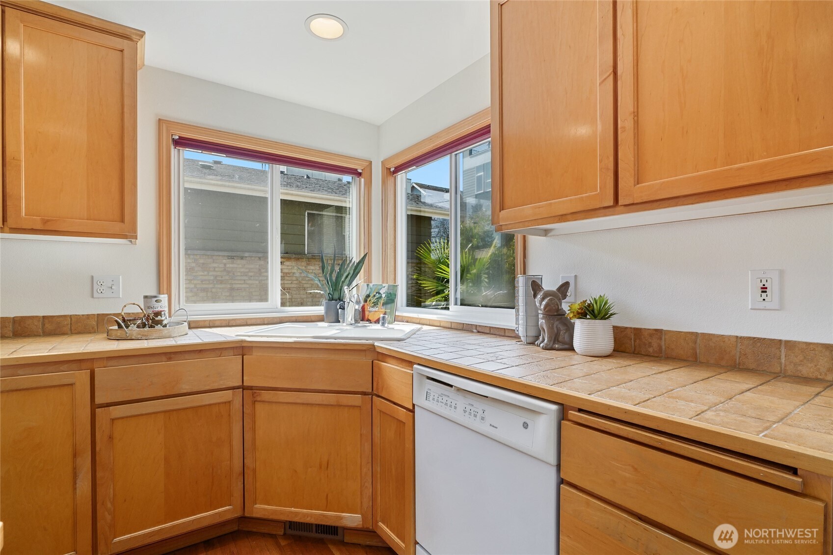 9307 Linden Avenue N Unit: B