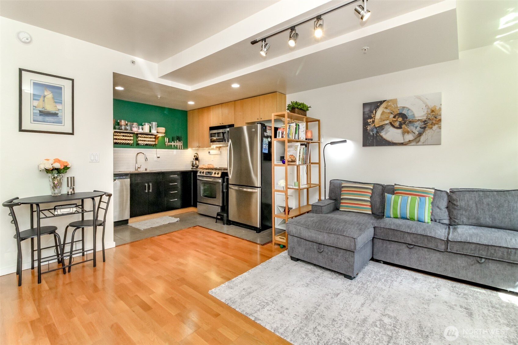 76 Cedar Street Unit: 207