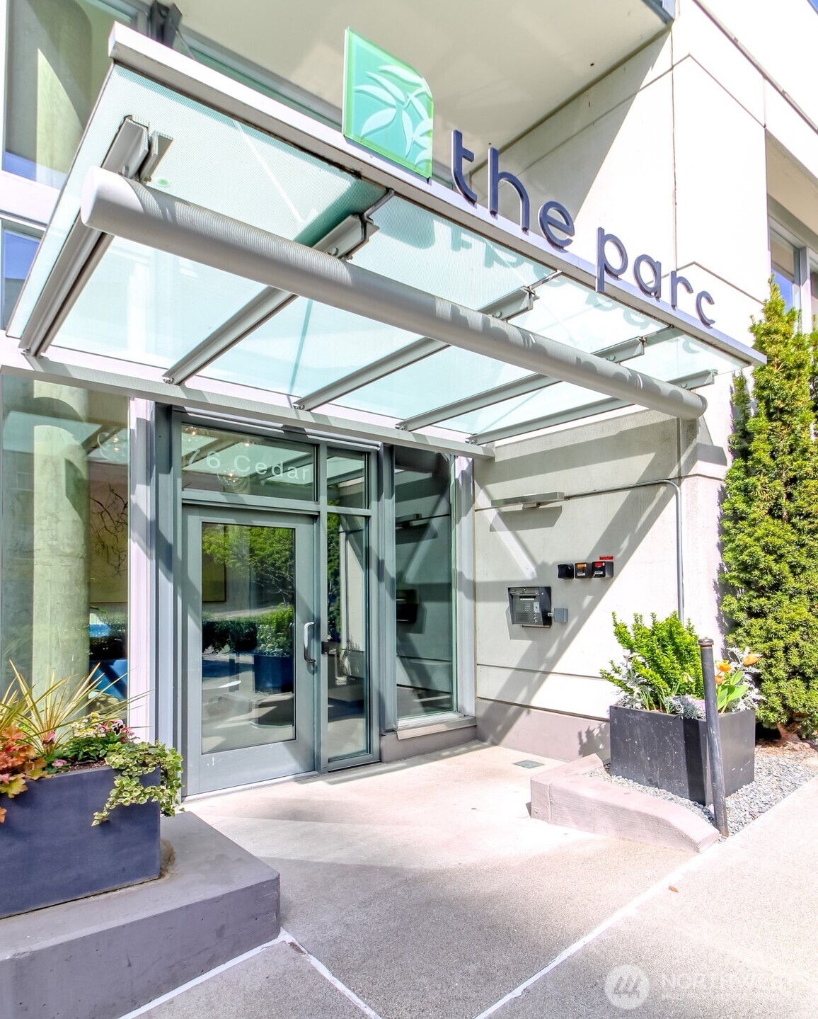 76 Cedar Street Unit: 207