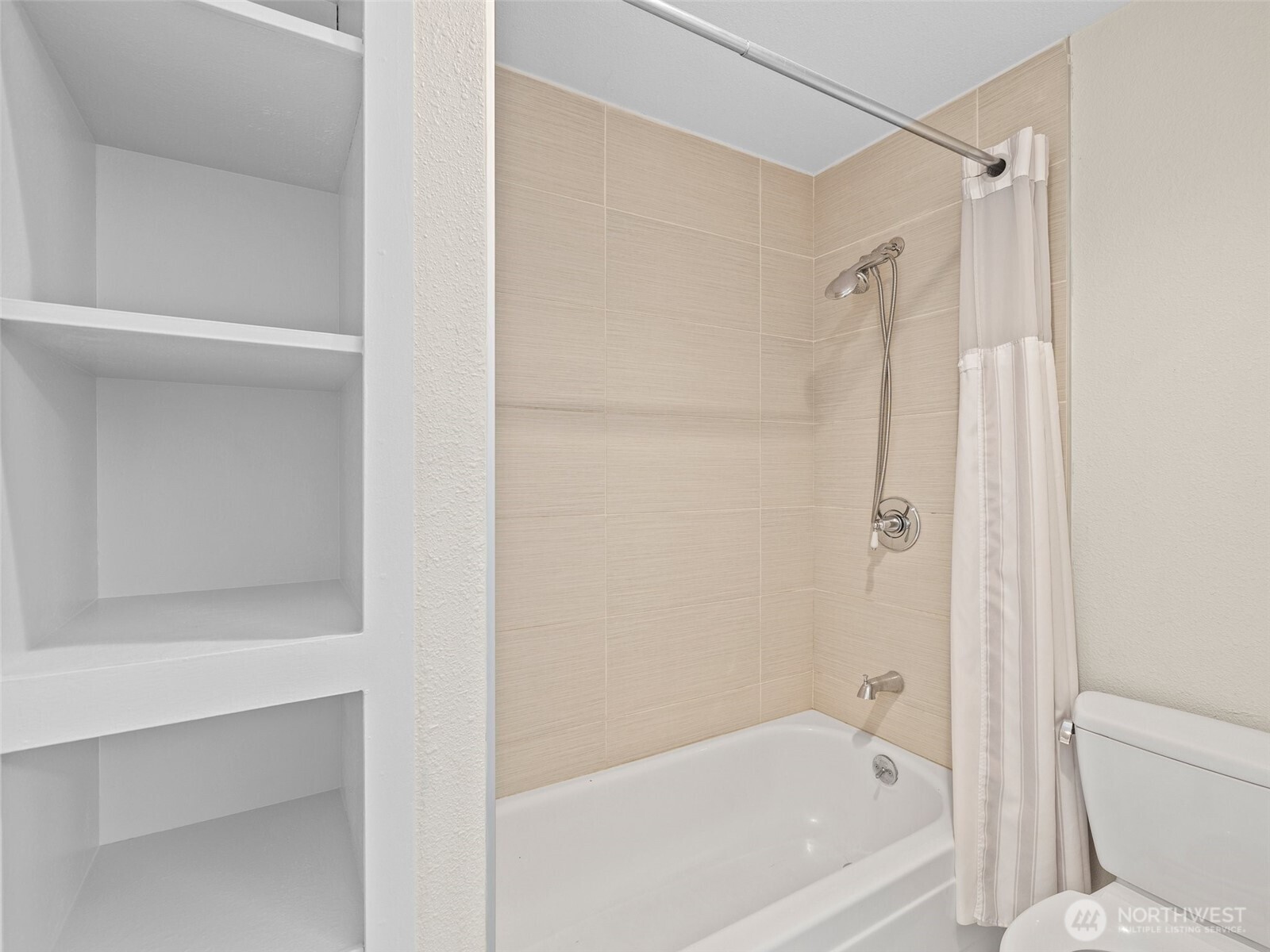 1824 Maple Lane Unit: K57