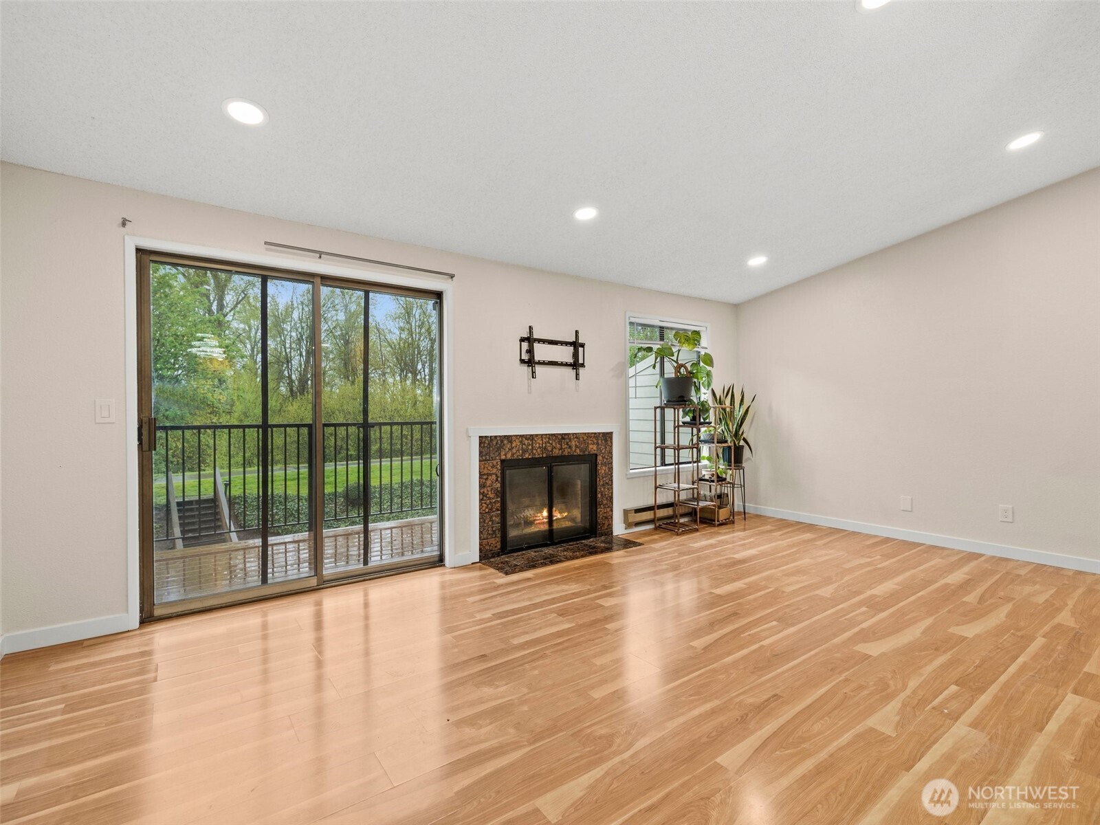 1824 Maple Lane Unit: K57