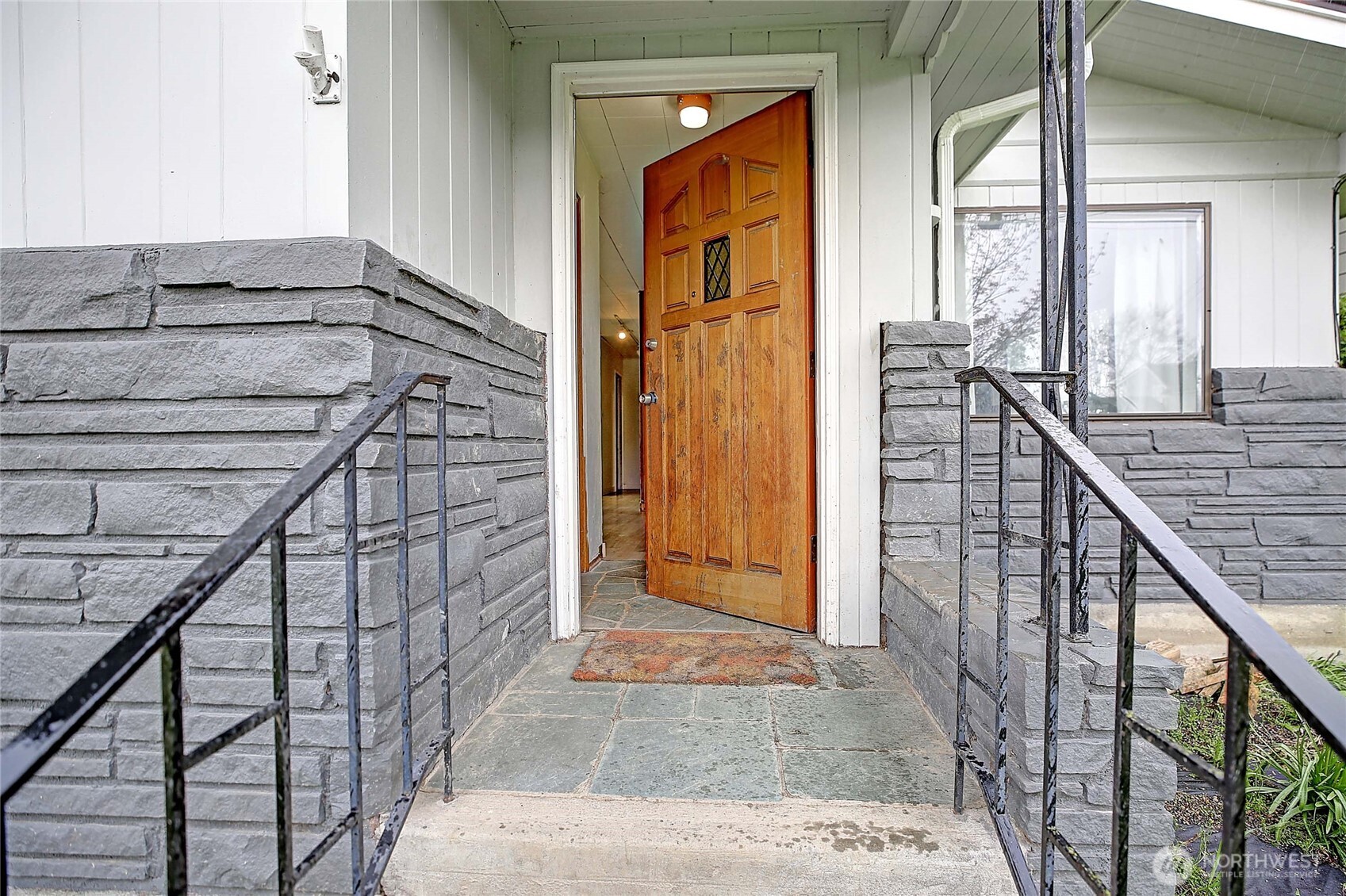 27305 102nd Avenue NW