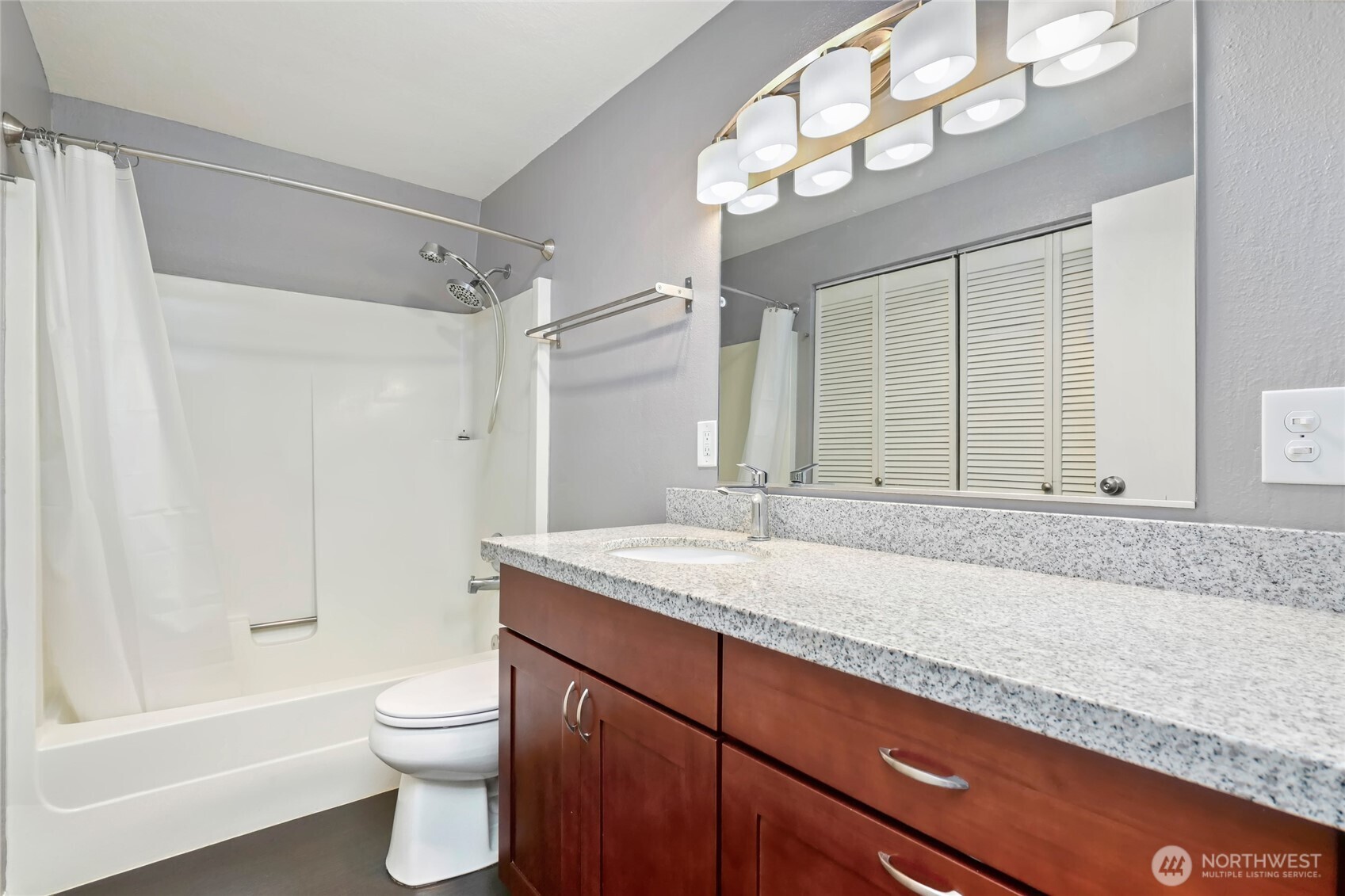 1559 8th Street NE Unit: B
