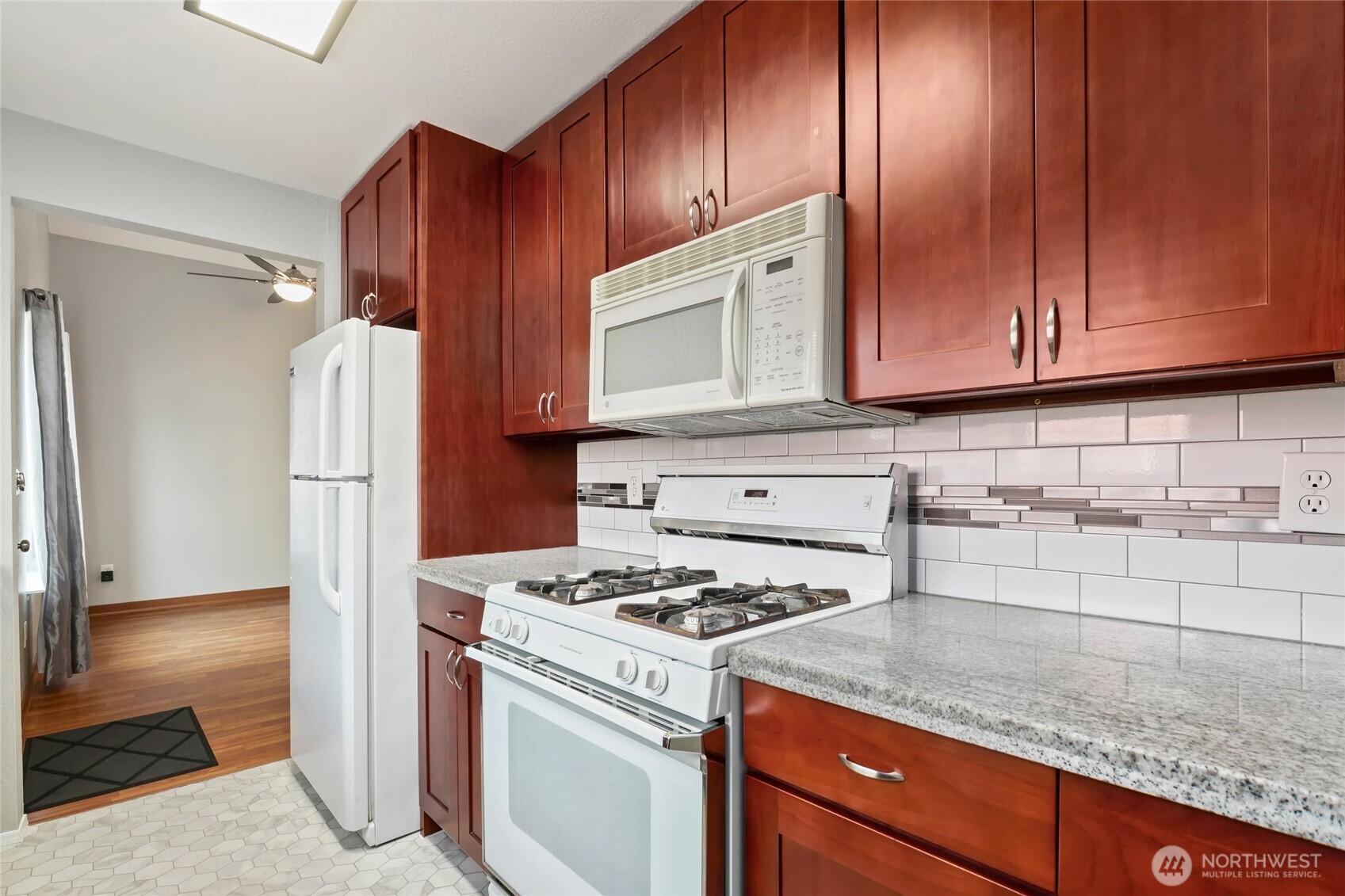 1559 8th Street NE Unit: B