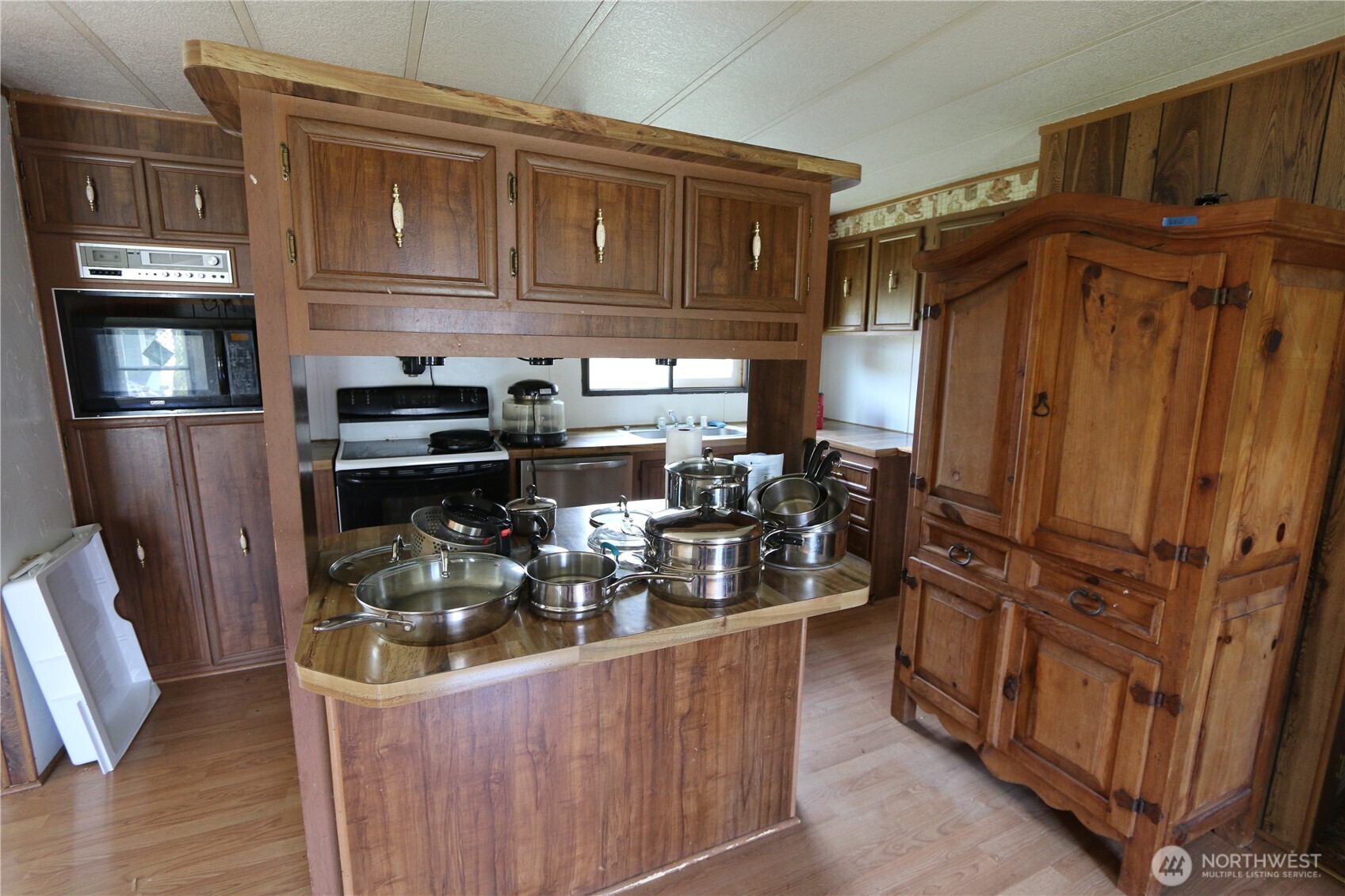 14409 Greenbelt Drive E