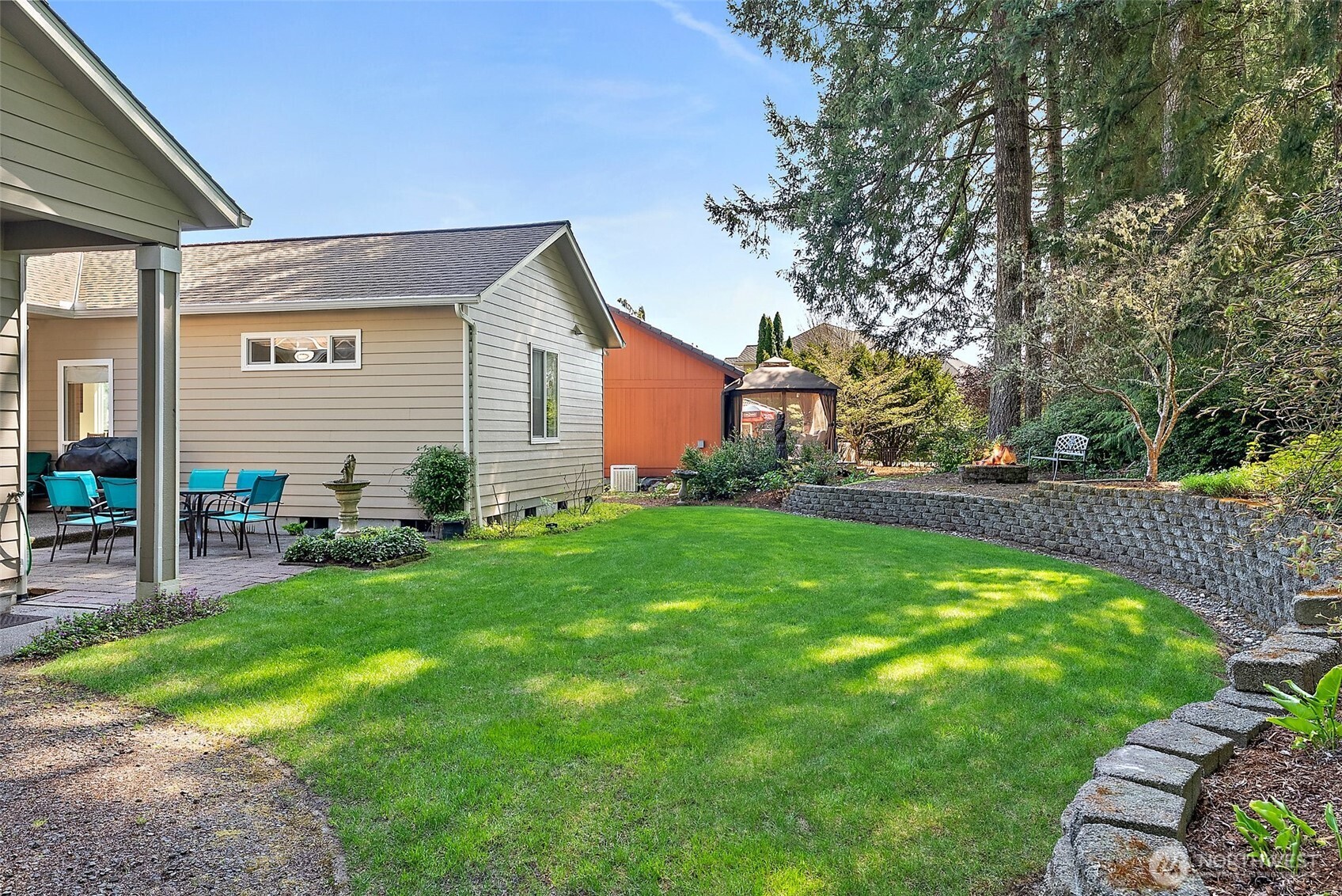 160 E Rainier Court