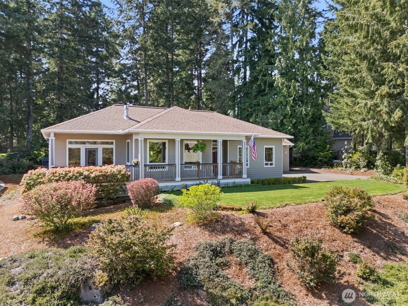 160 E Rainier Court