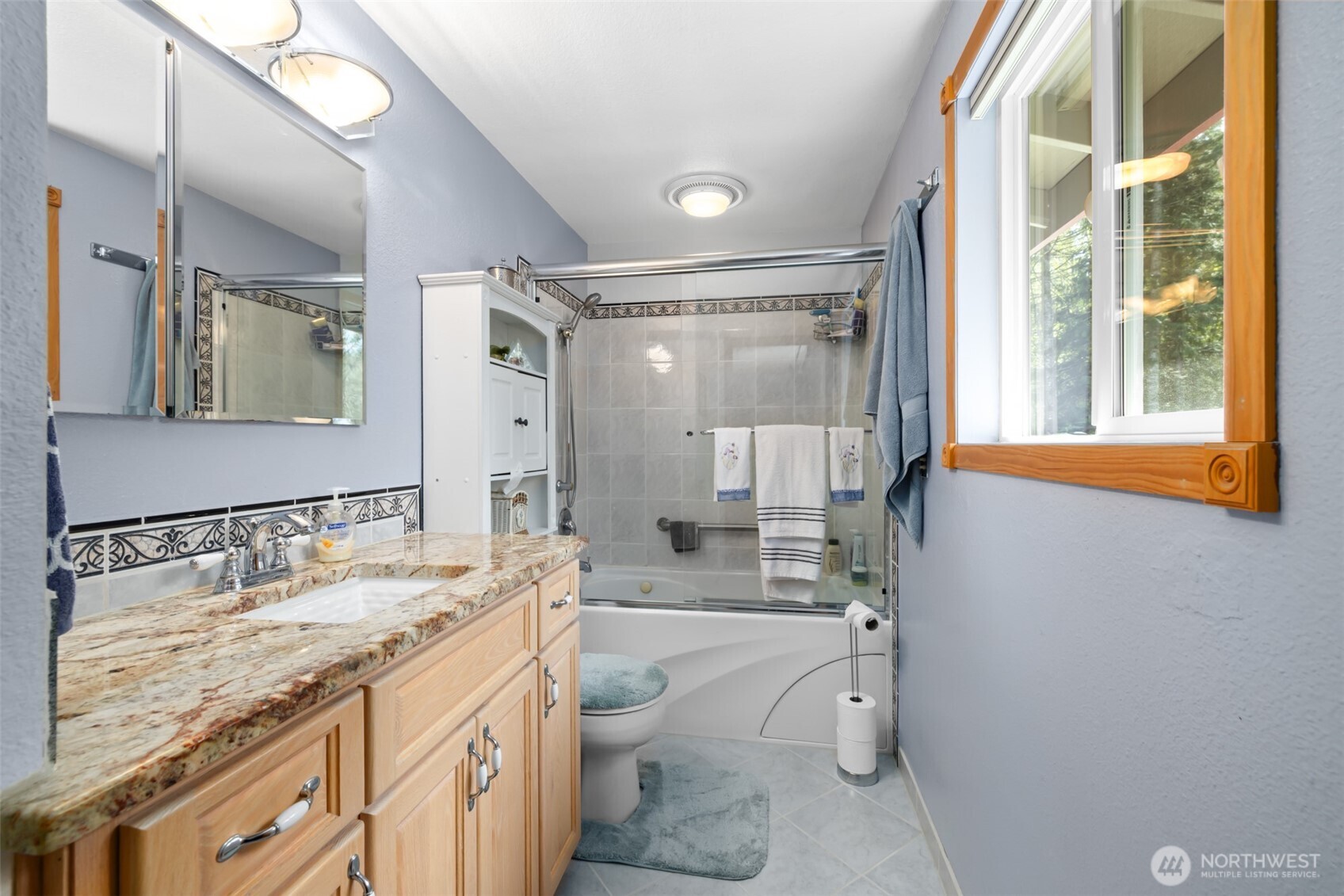 183 Oxenford Rd.