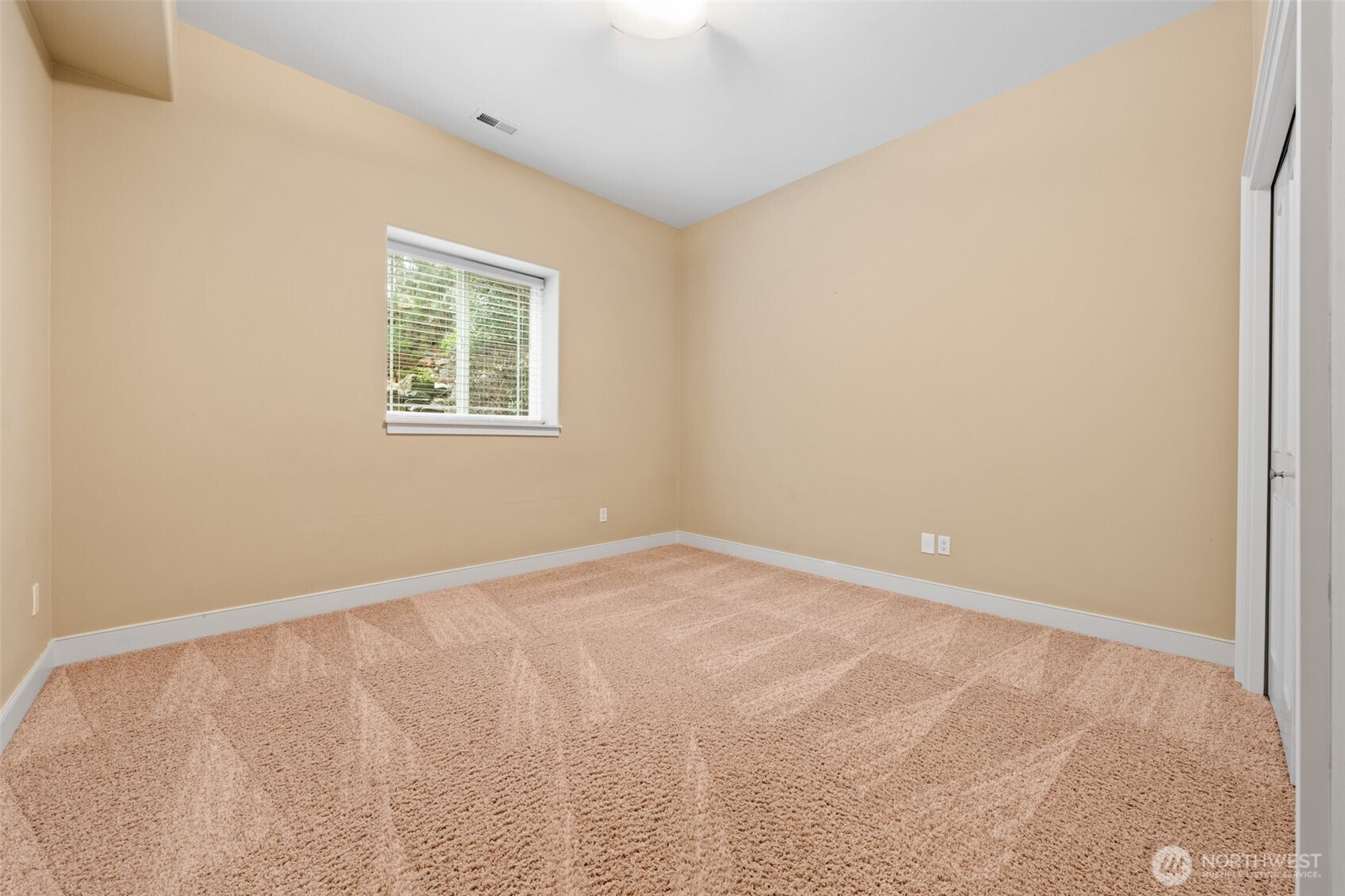 33226 42nd Ave SW