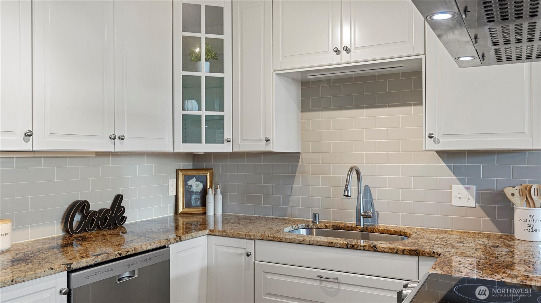 11226 NE 68th Street Unit: B