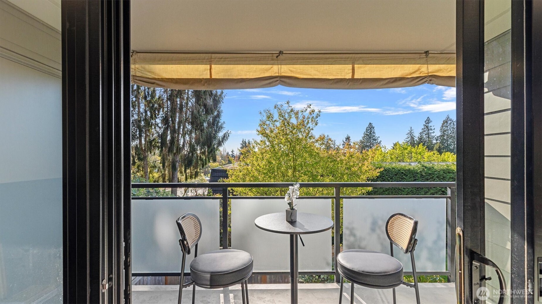11226 NE 68th Street Unit: B