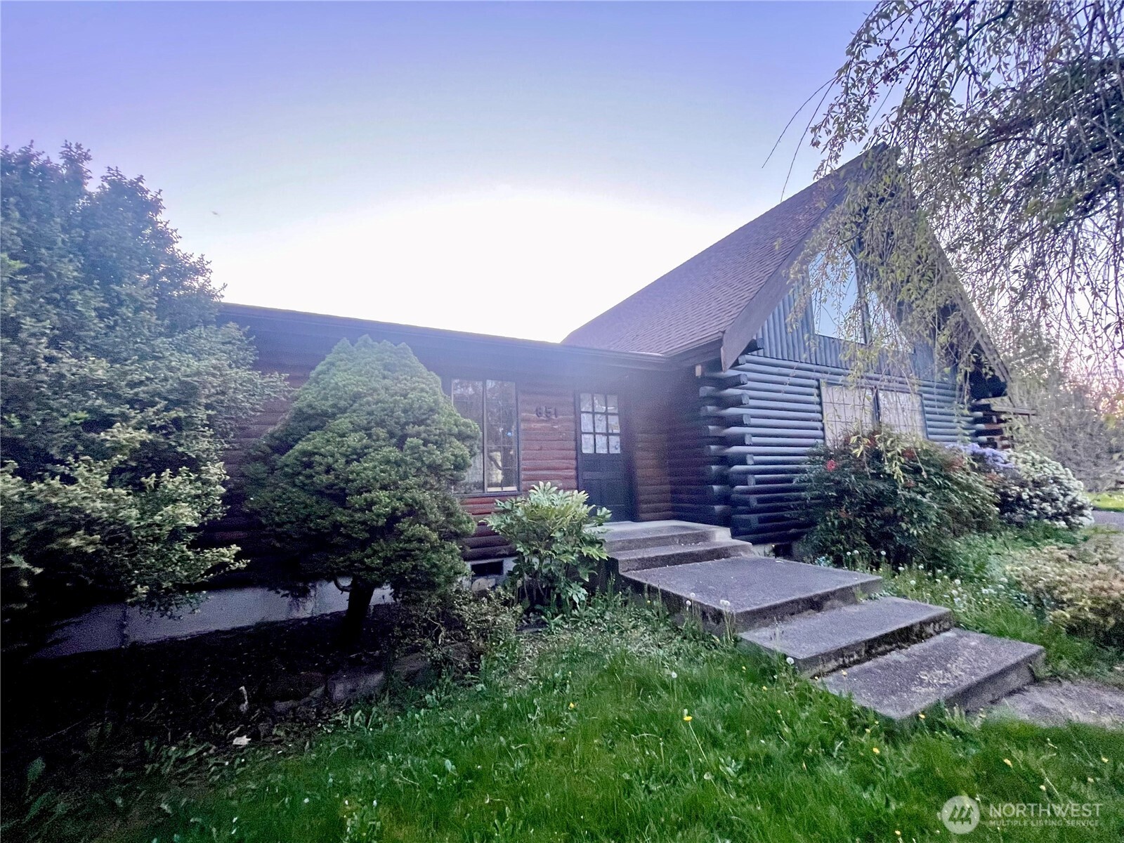 851 S 96th Street
