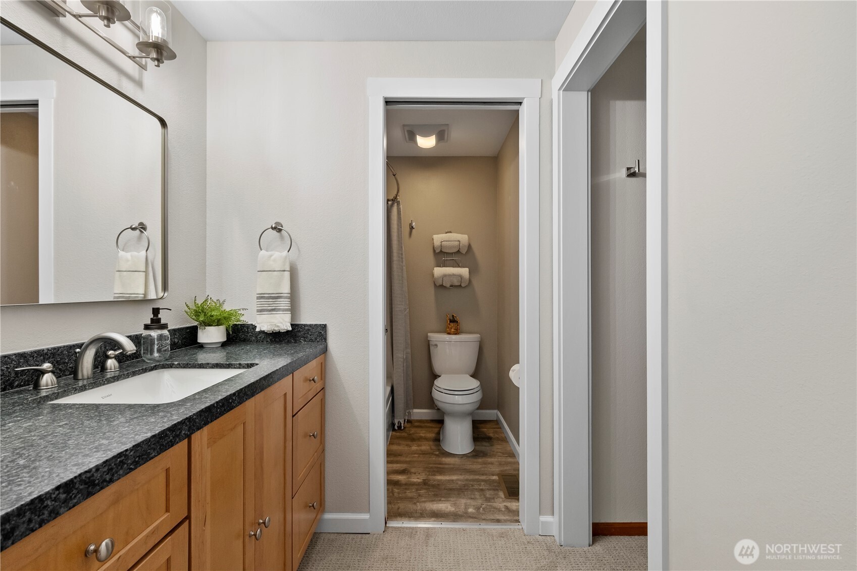 27927 NE 140th