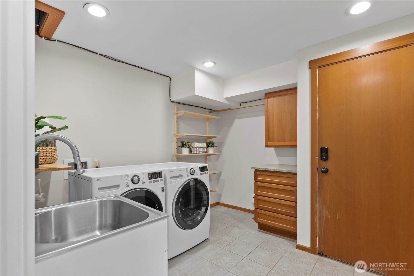 27927 NE 140th