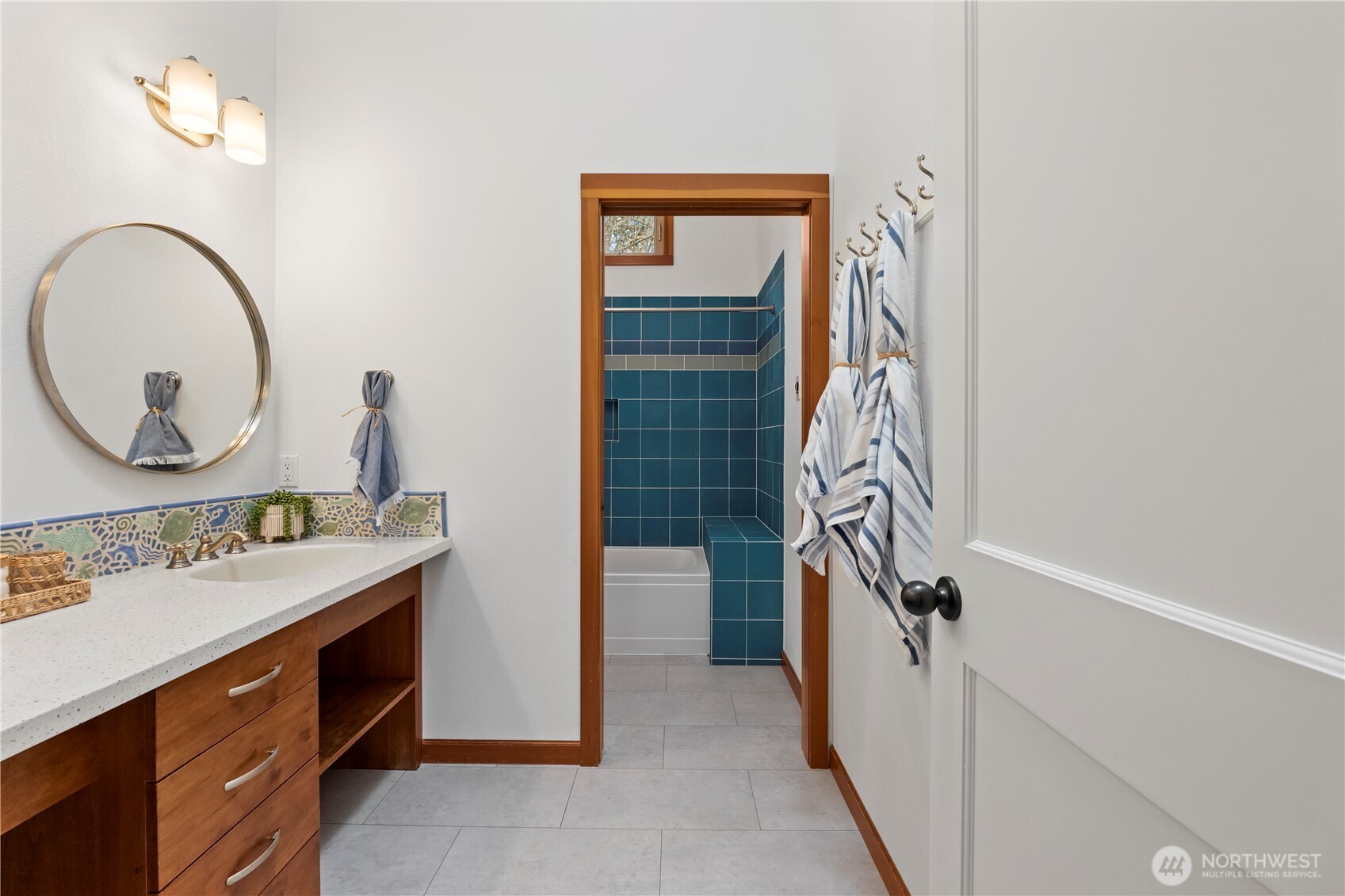 27927 NE 140th