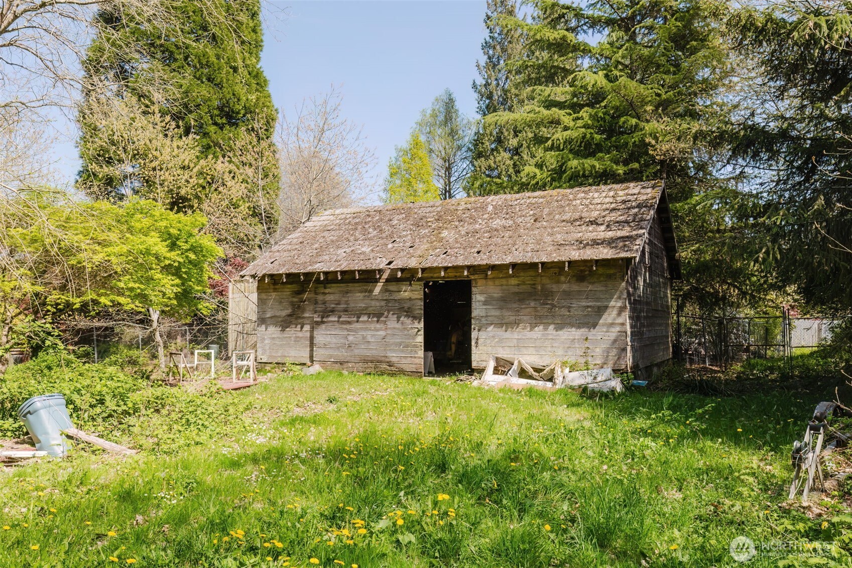 105 Schoolhouse Road