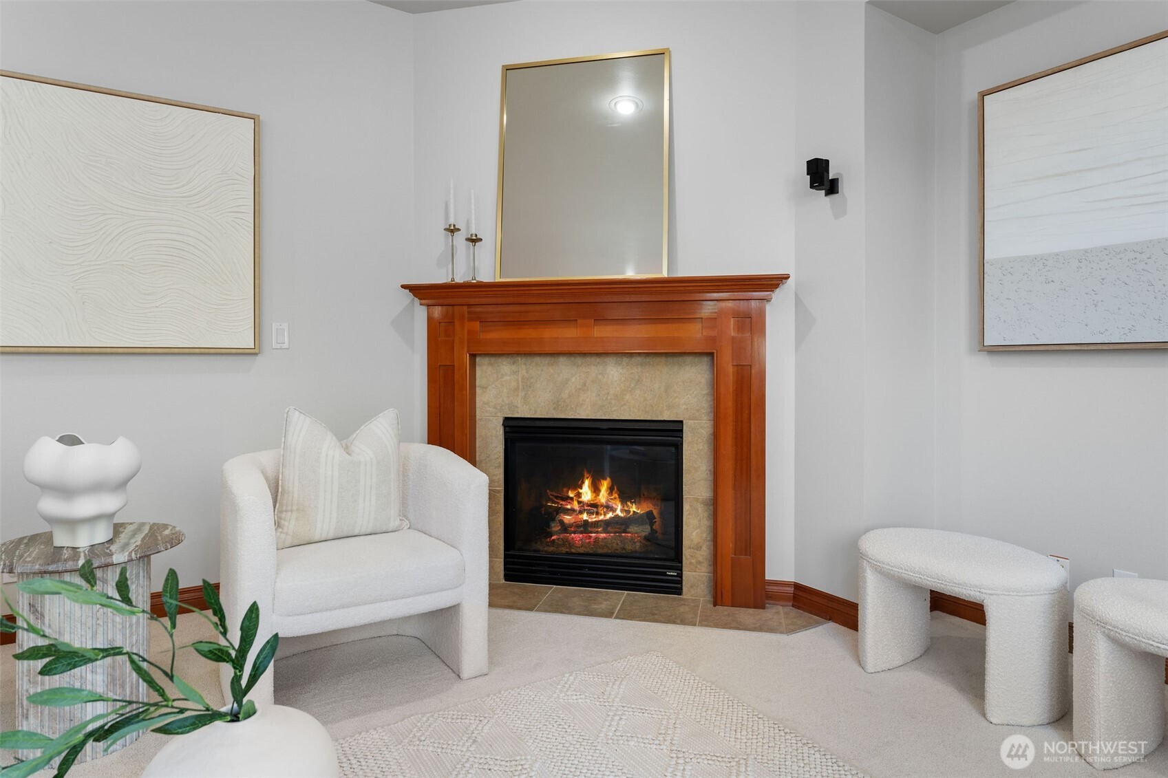 202 Chelan Court NE