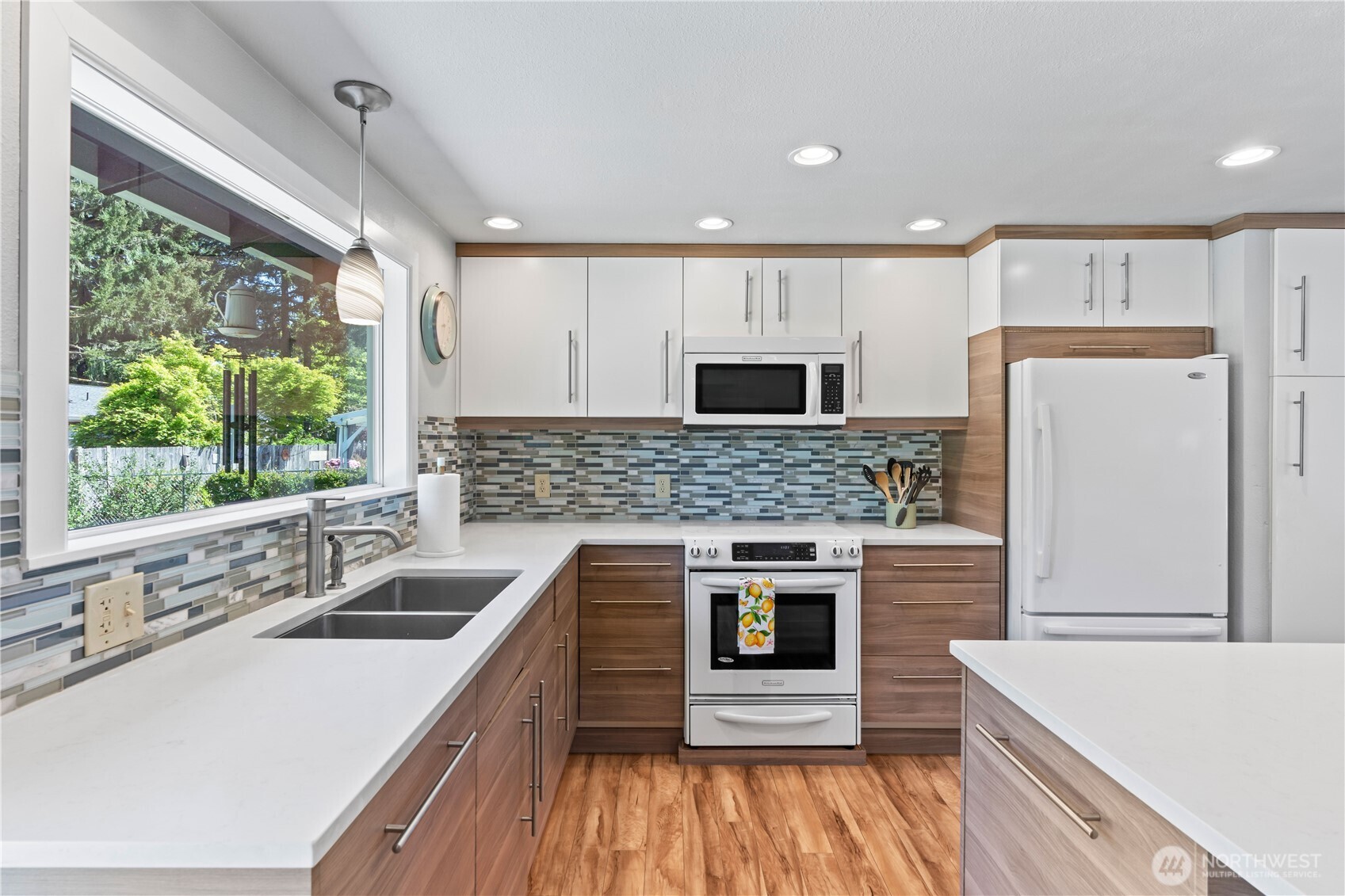 3727 Hoadly Loop SE