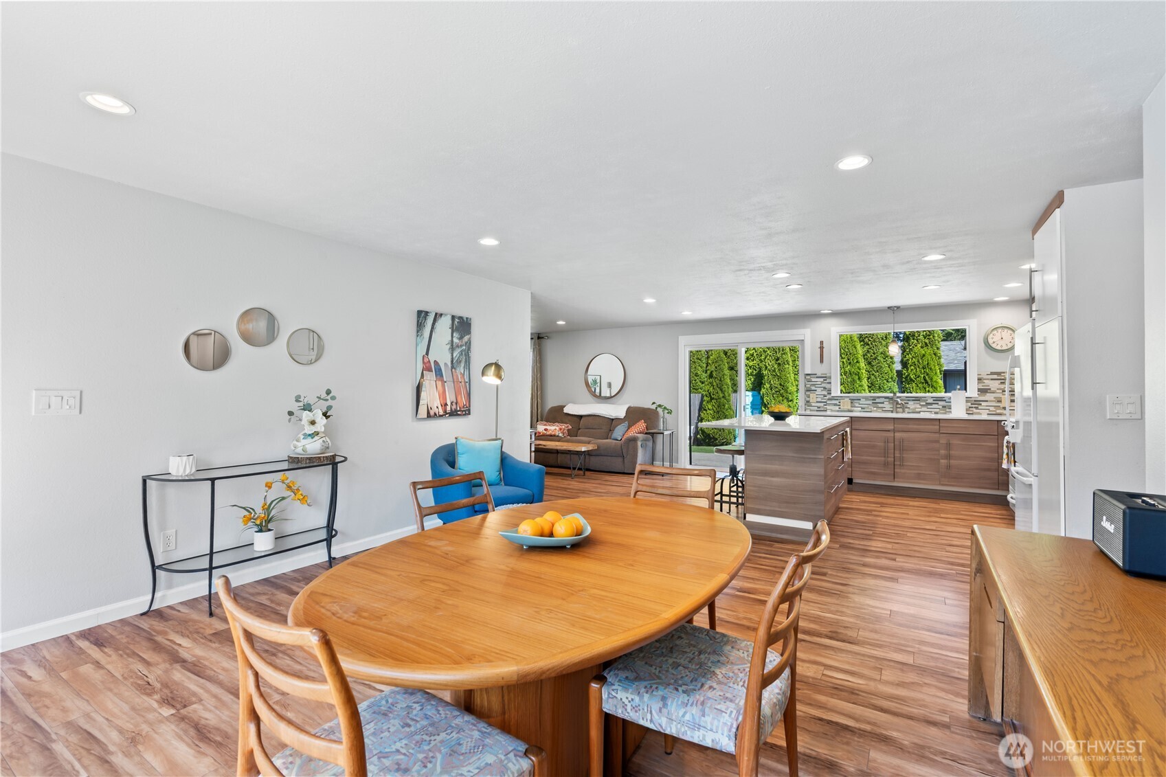 3727 Hoadly Loop SE