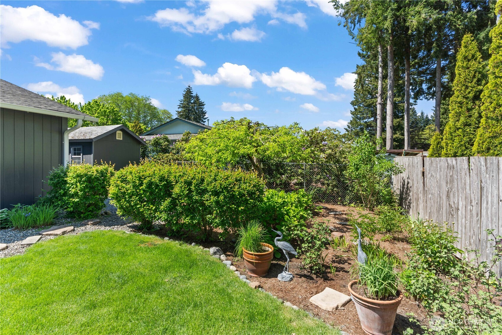 3727 Hoadly Loop SE