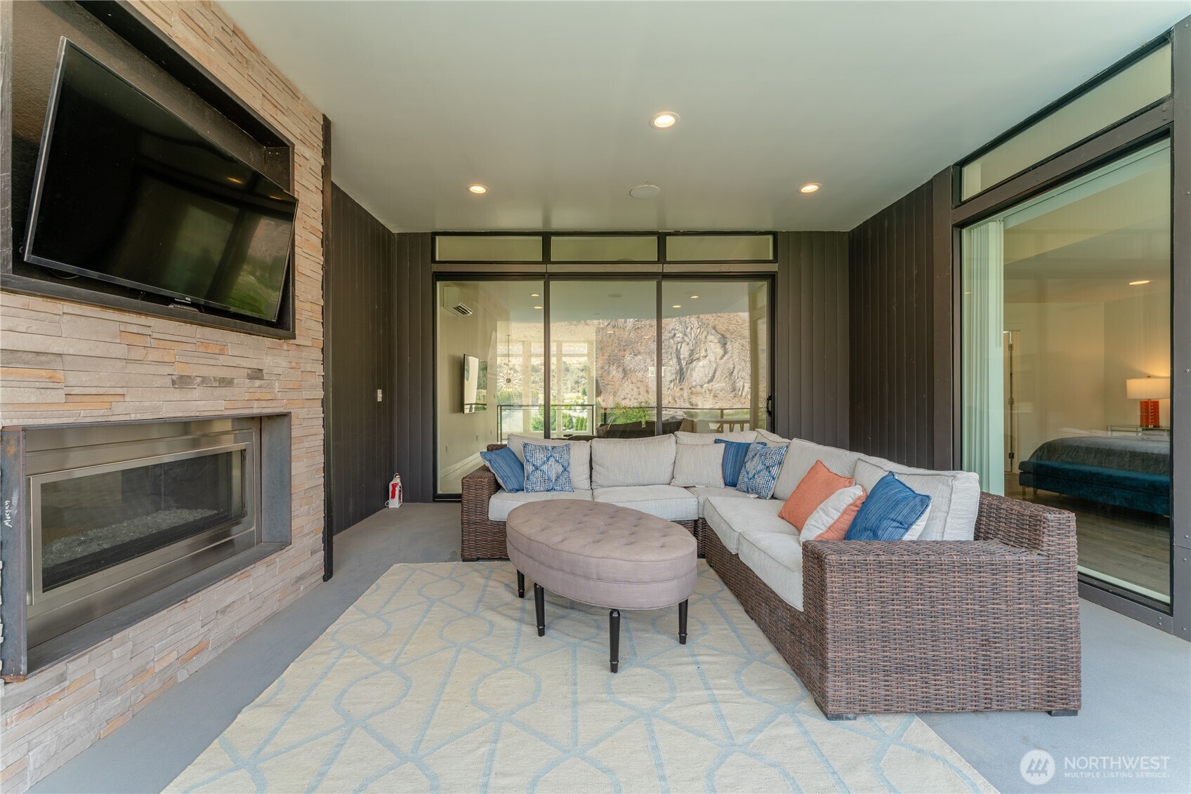 64 Orchard Place