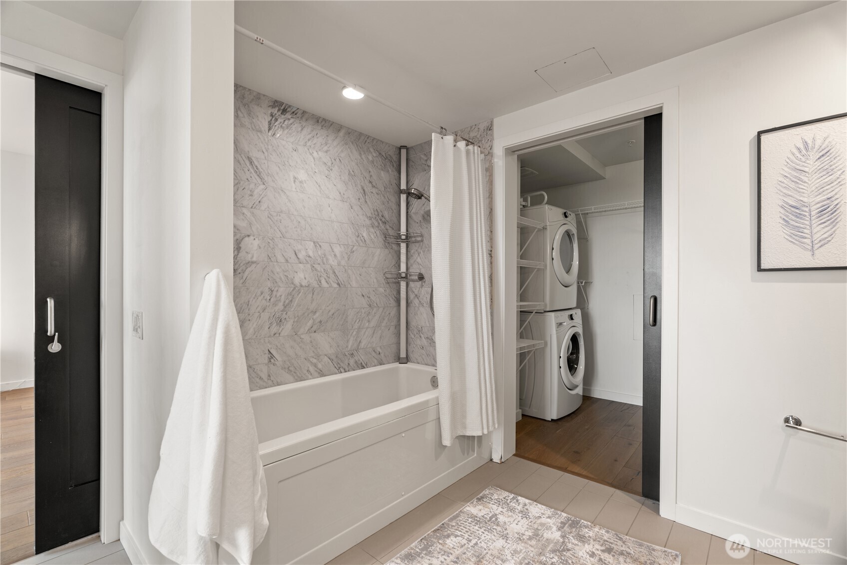 1321 Seneca Street Unit: 1008