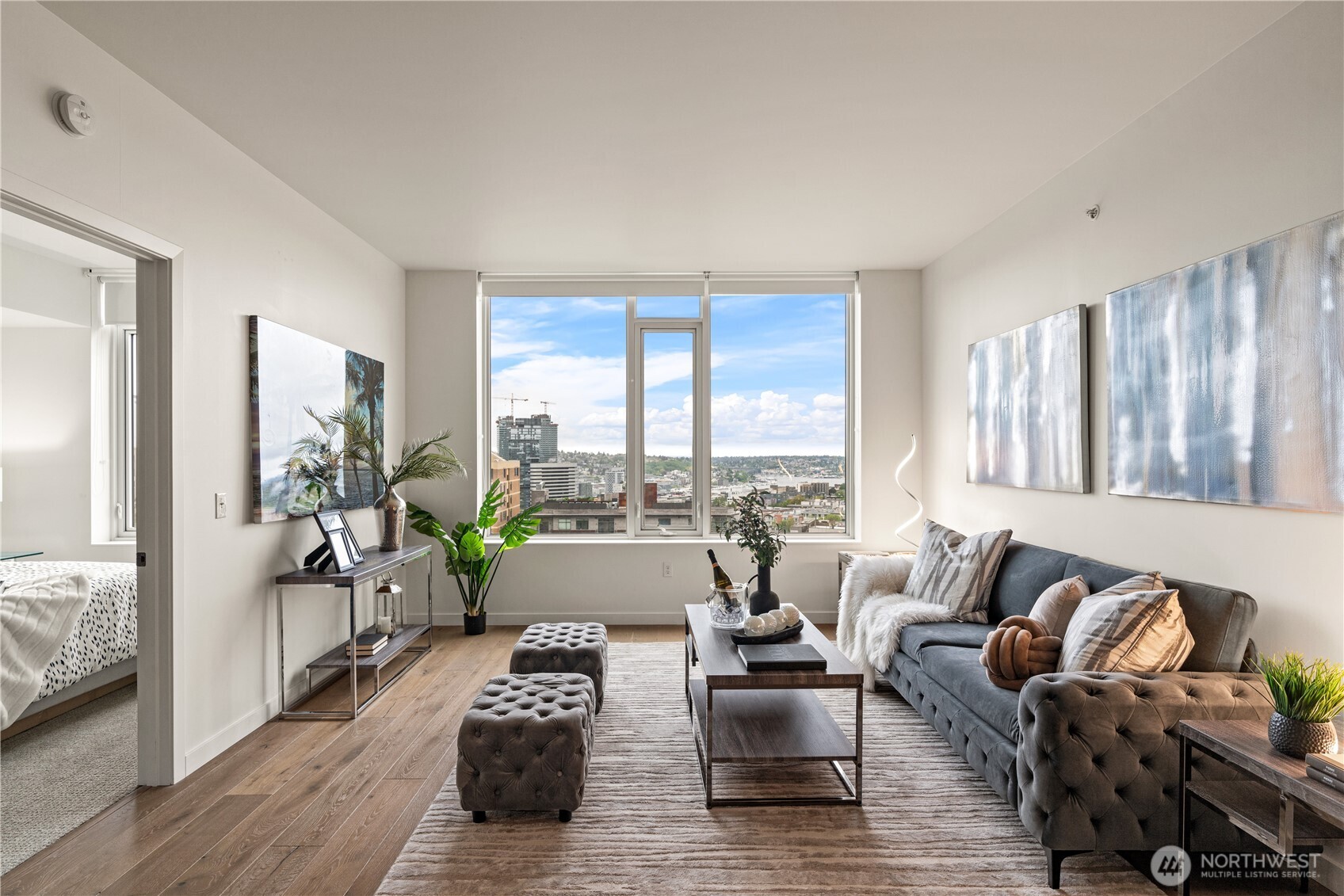 1321 Seneca Street Unit: 1008