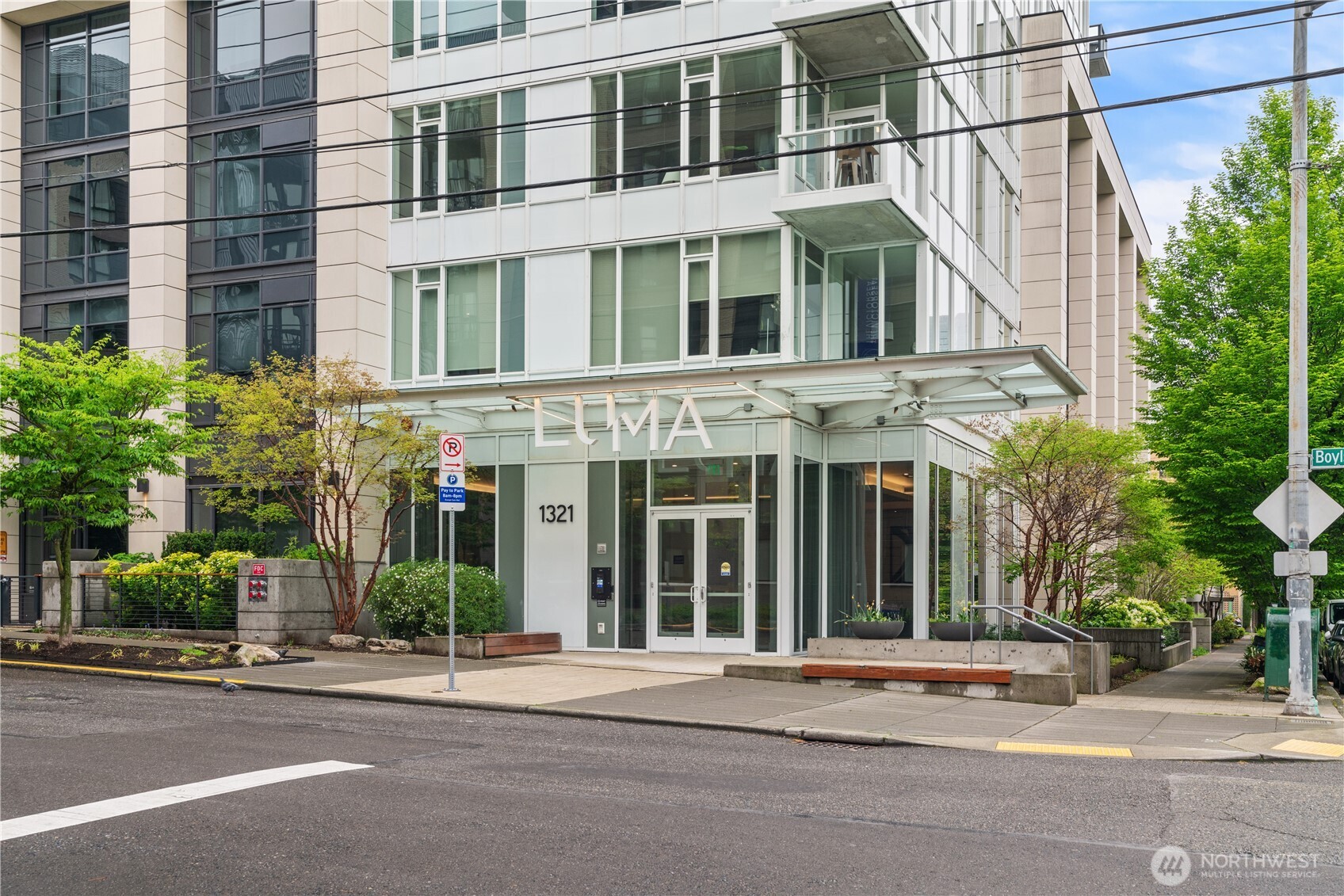 1321 Seneca Street Unit: 1008