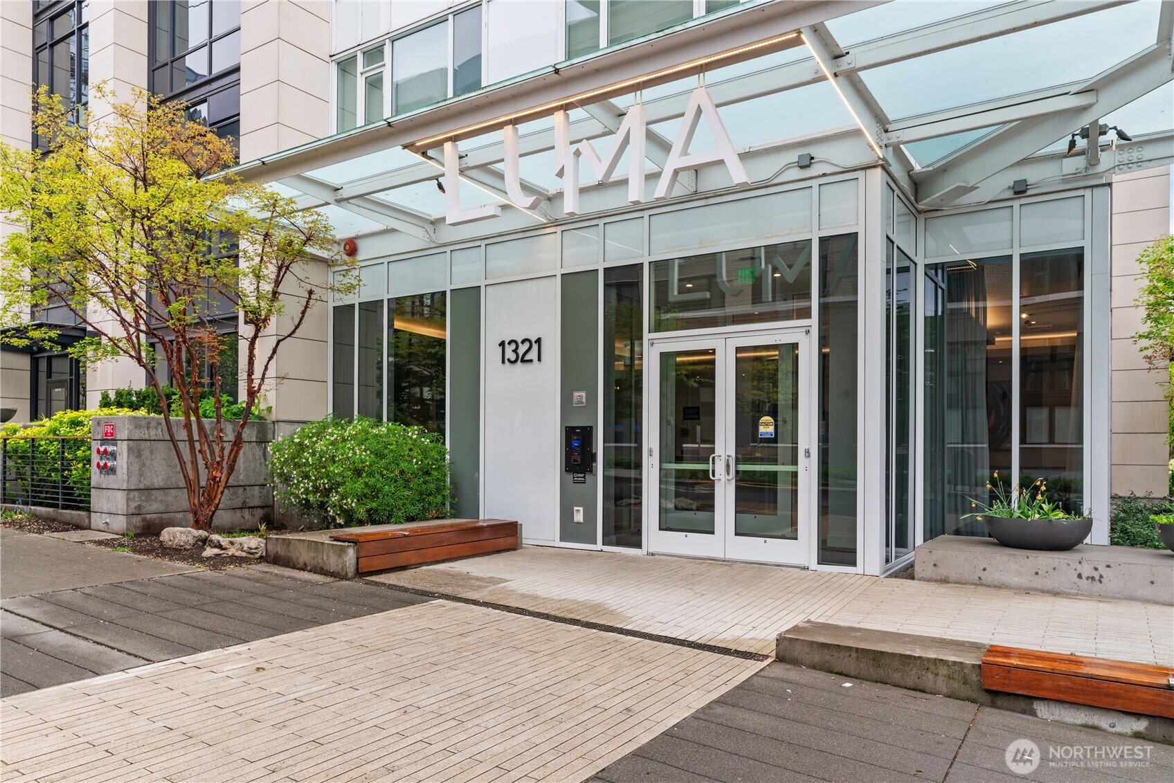 1321 Seneca Street Unit: 1008