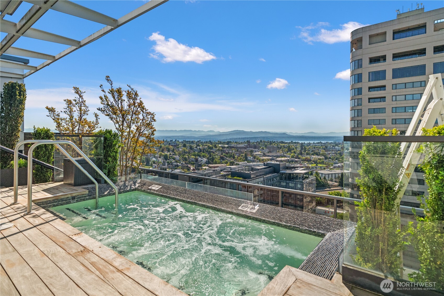 1321 Seneca Street Unit: 1008