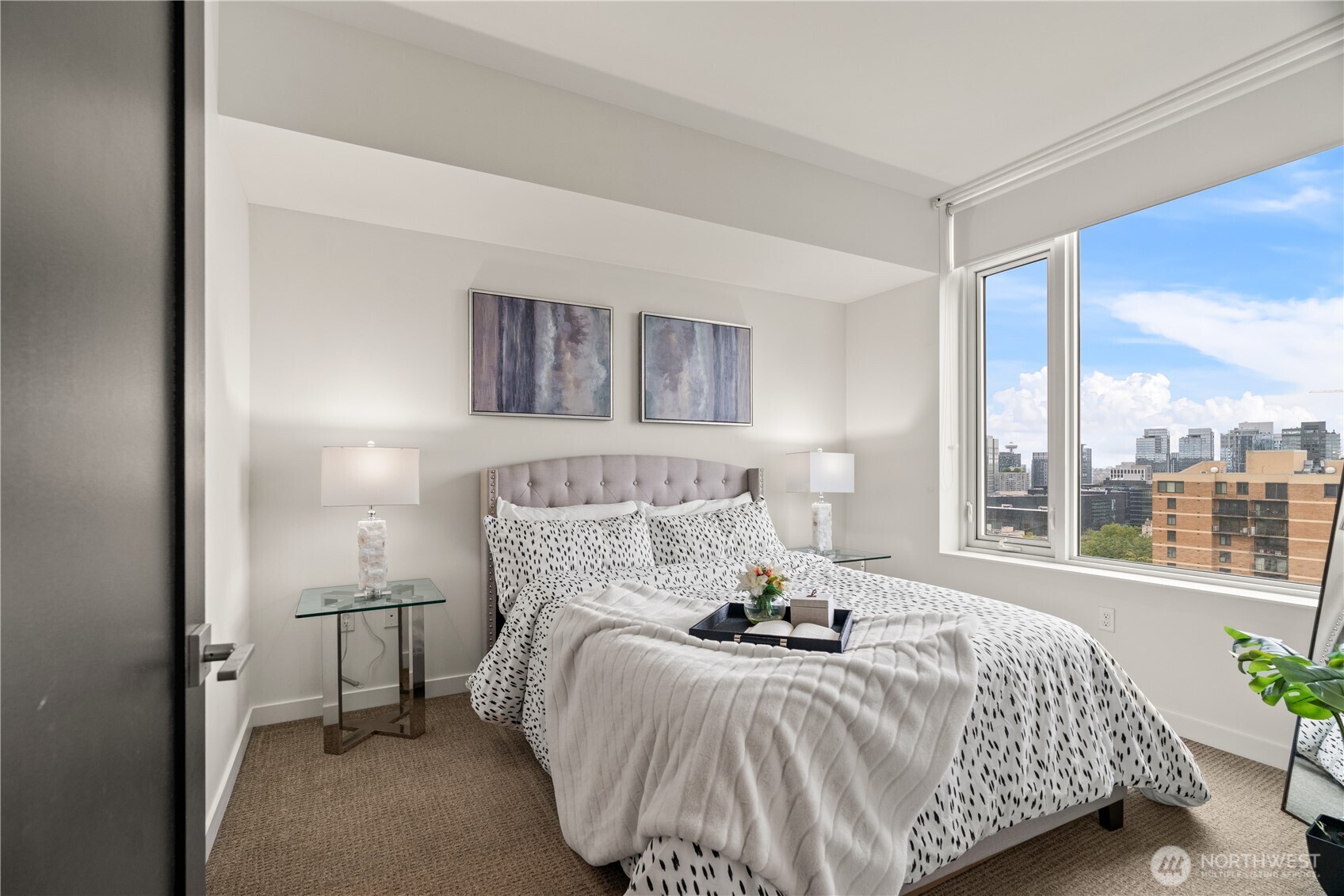1321 Seneca Street Unit: 1008