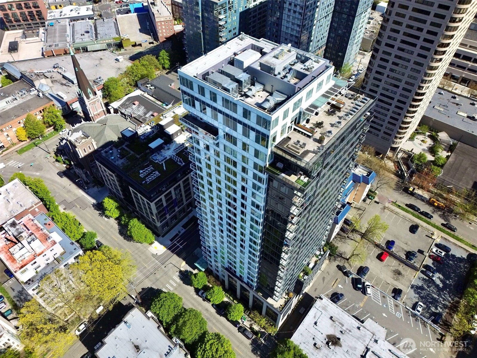 1321 Seneca Street Unit: 1008