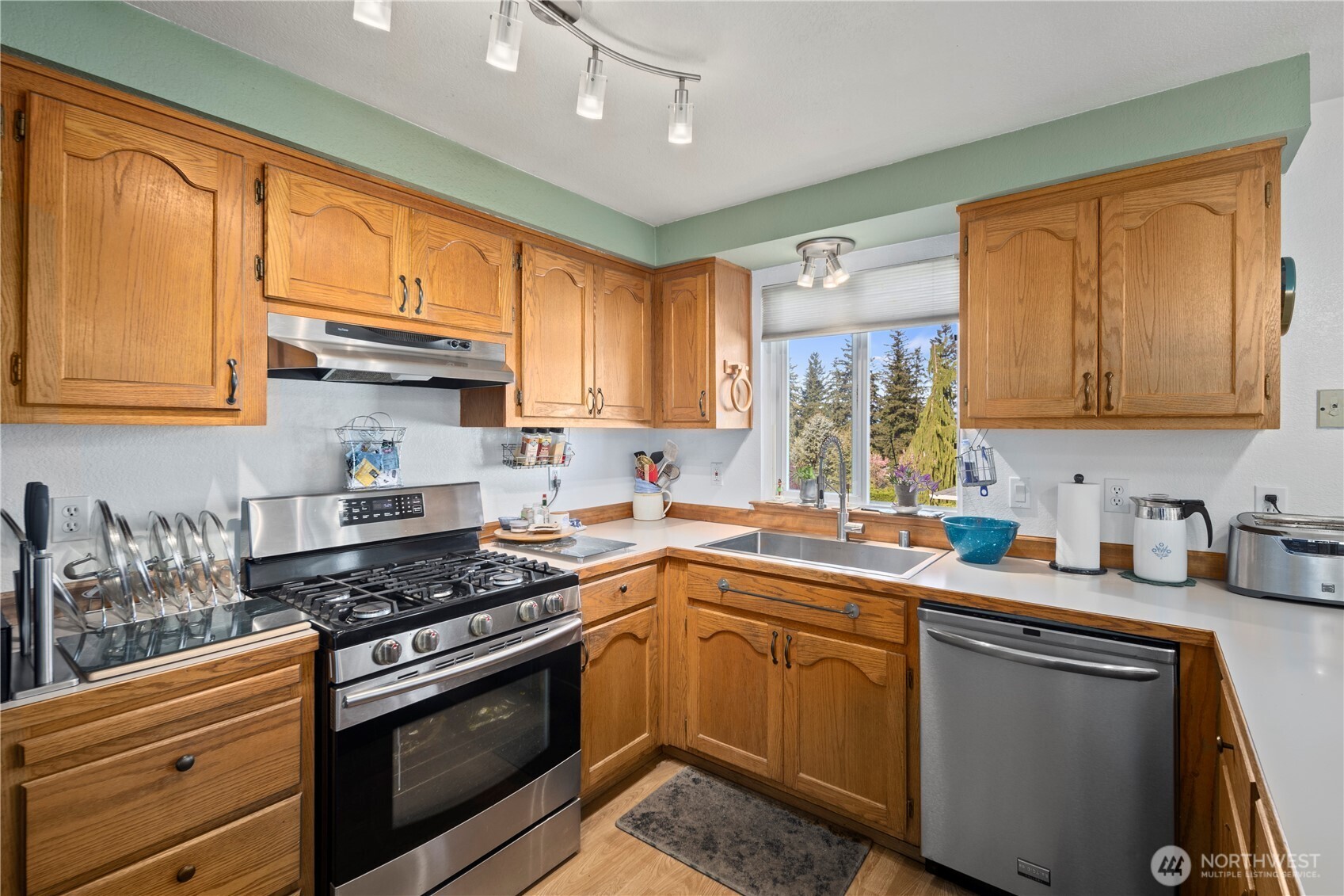24 75th Street SW