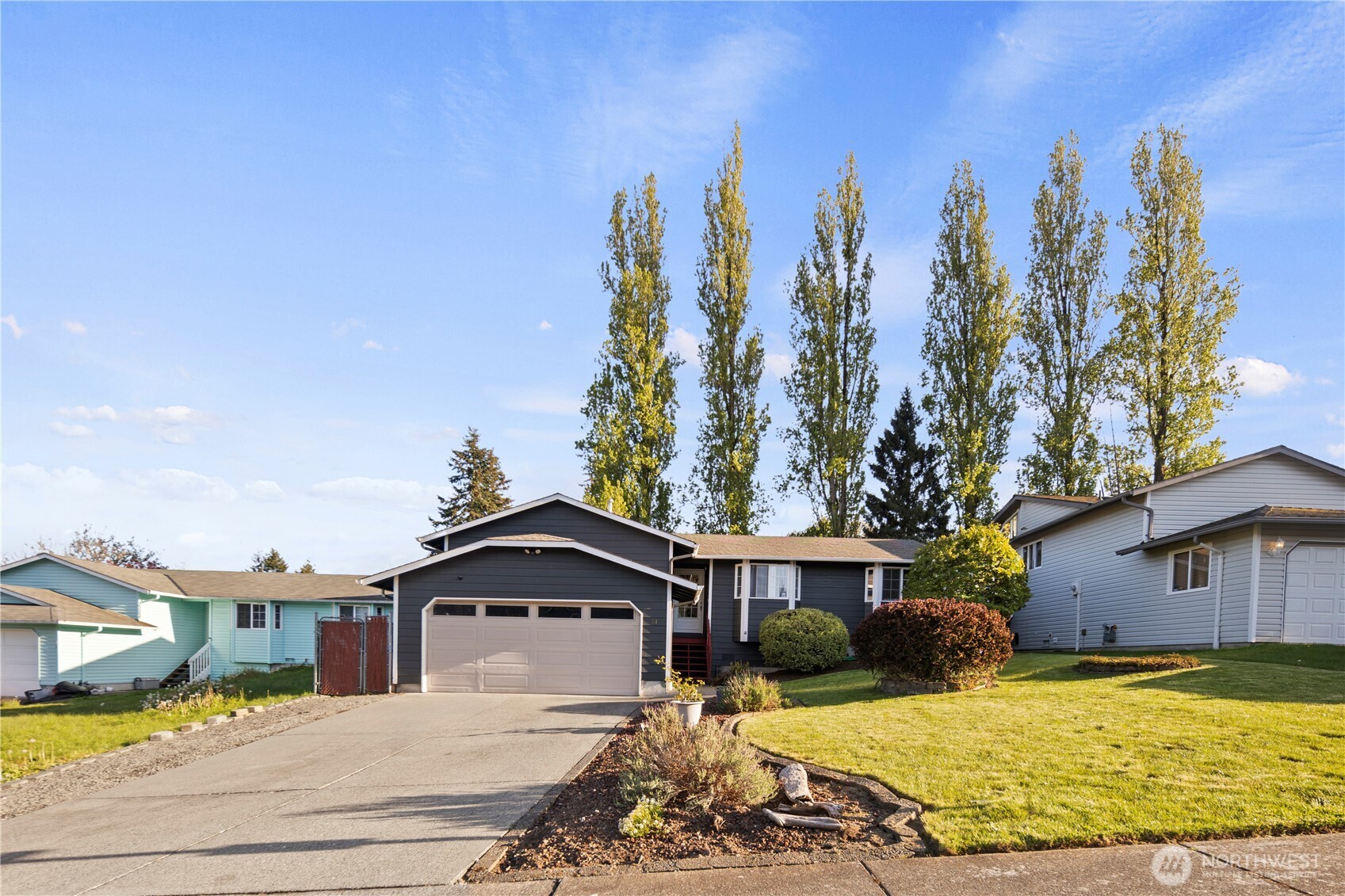 24 75th Street SW