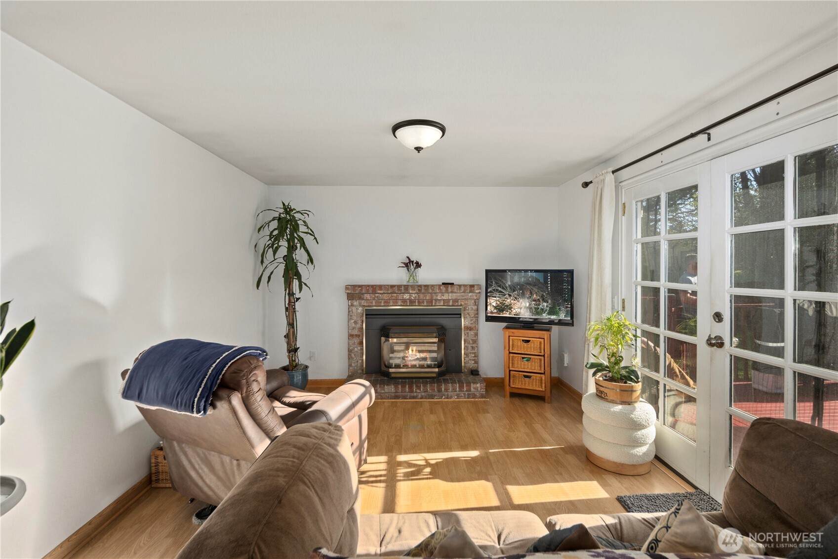 24 75th Street SW