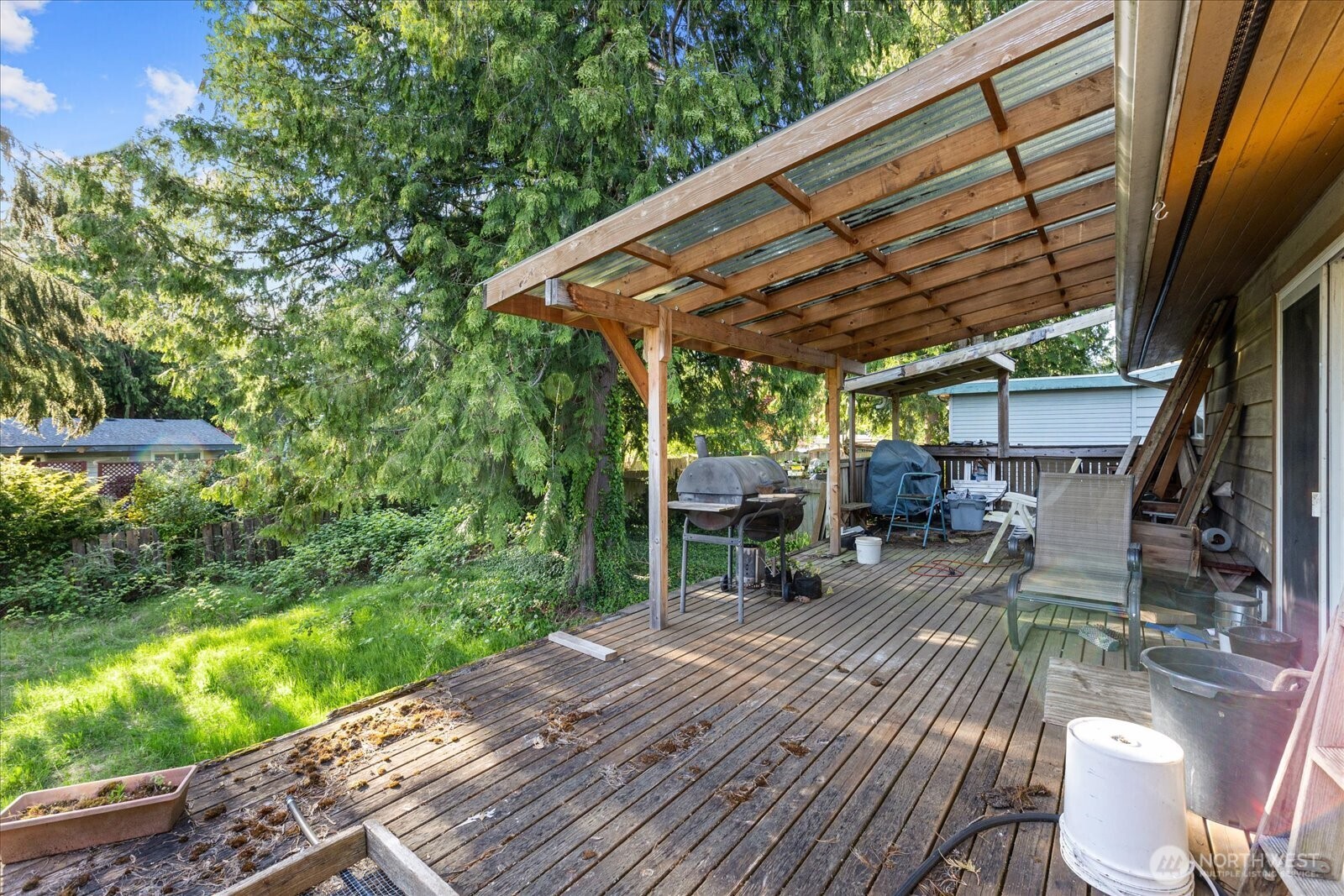 18045 3rd Avenue NE