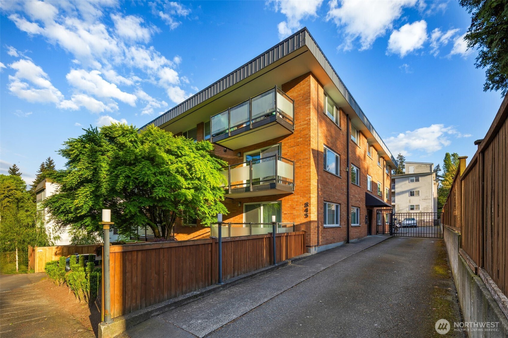 845 NE 125th Street Unit: 301